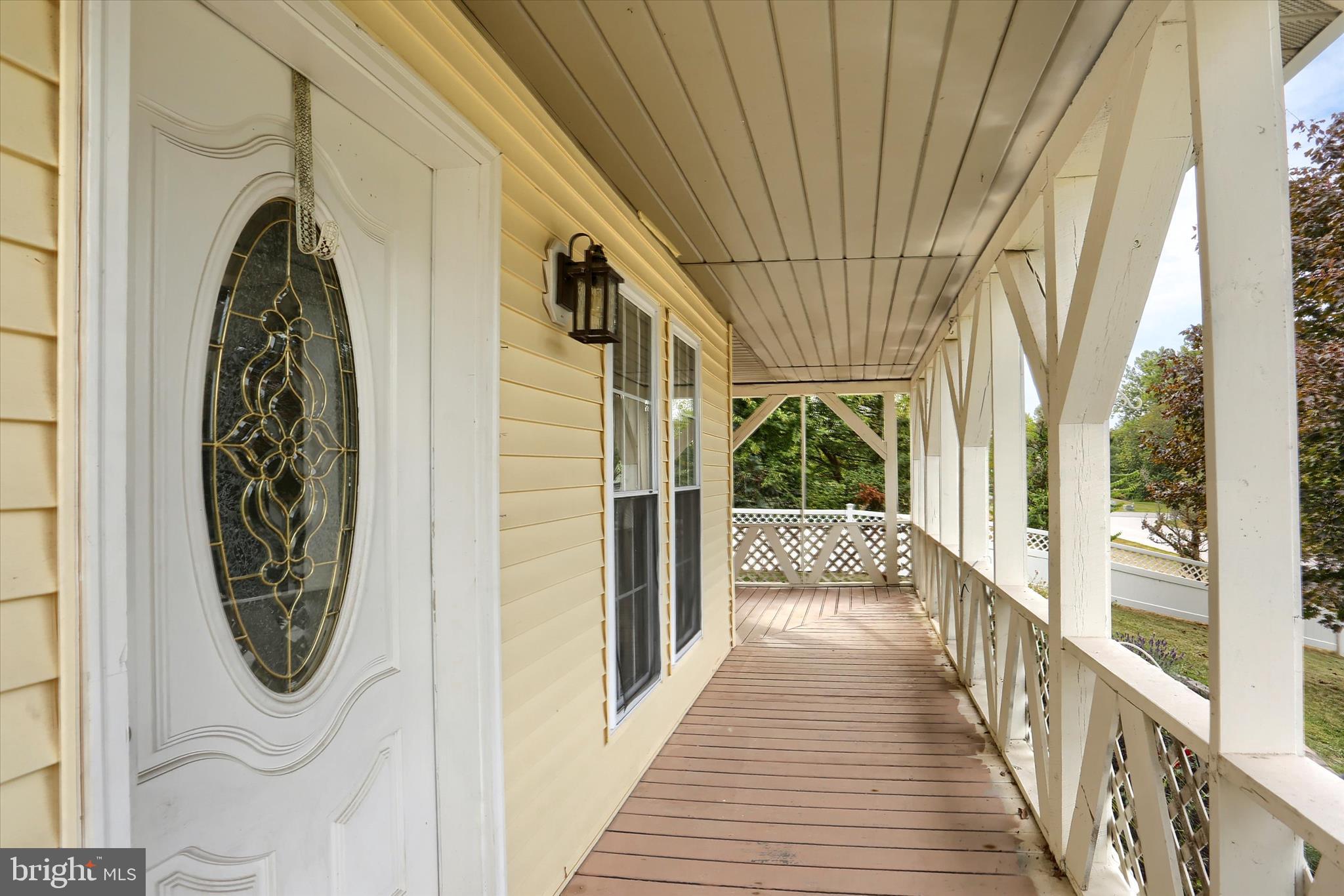 EQUINE VILLAGE - Residential