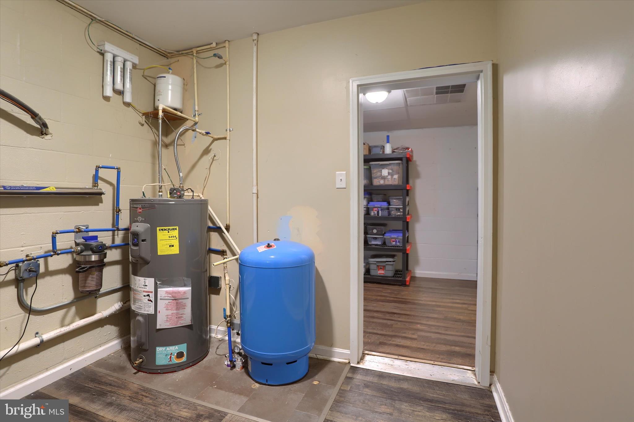 EQUINE VILLAGE - Residential