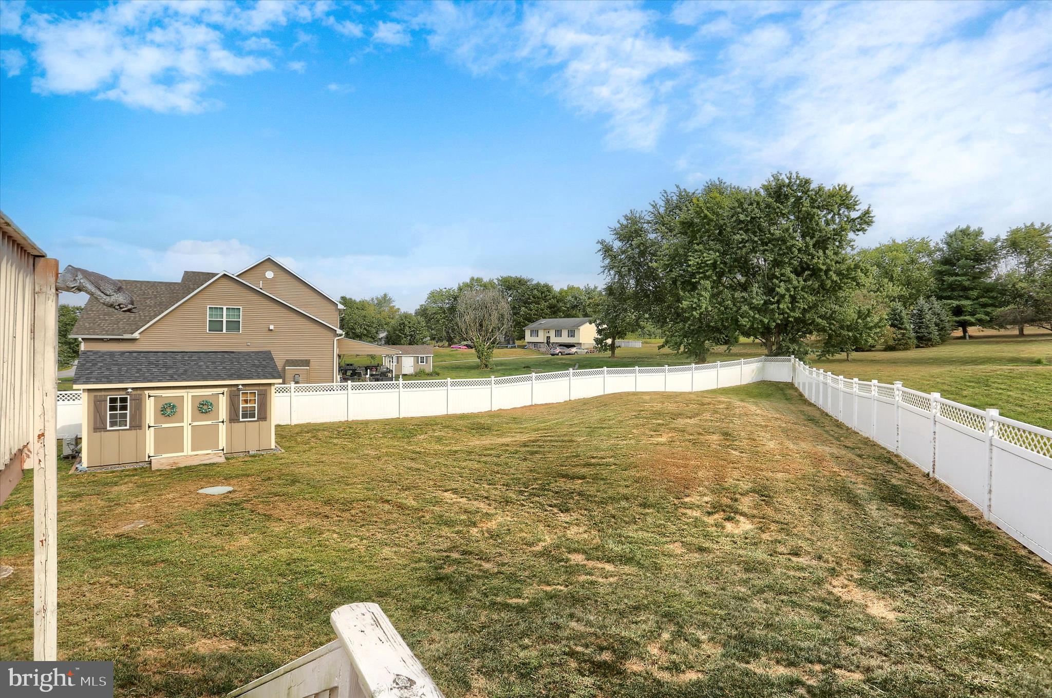 EQUINE VILLAGE - Residential