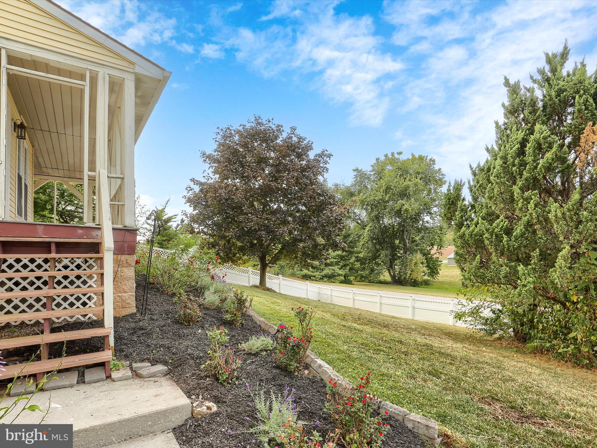 EQUINE VILLAGE - Residential