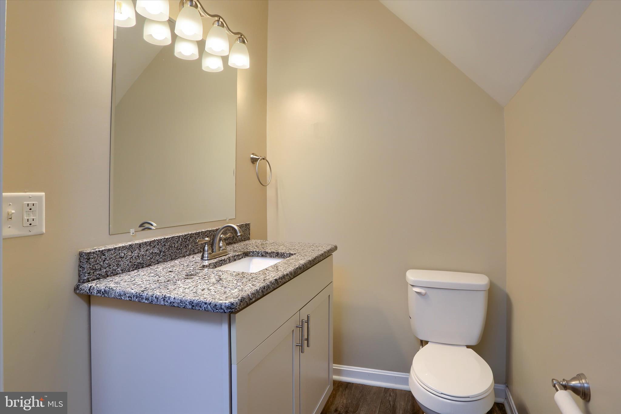 EQUINE VILLAGE - Residential