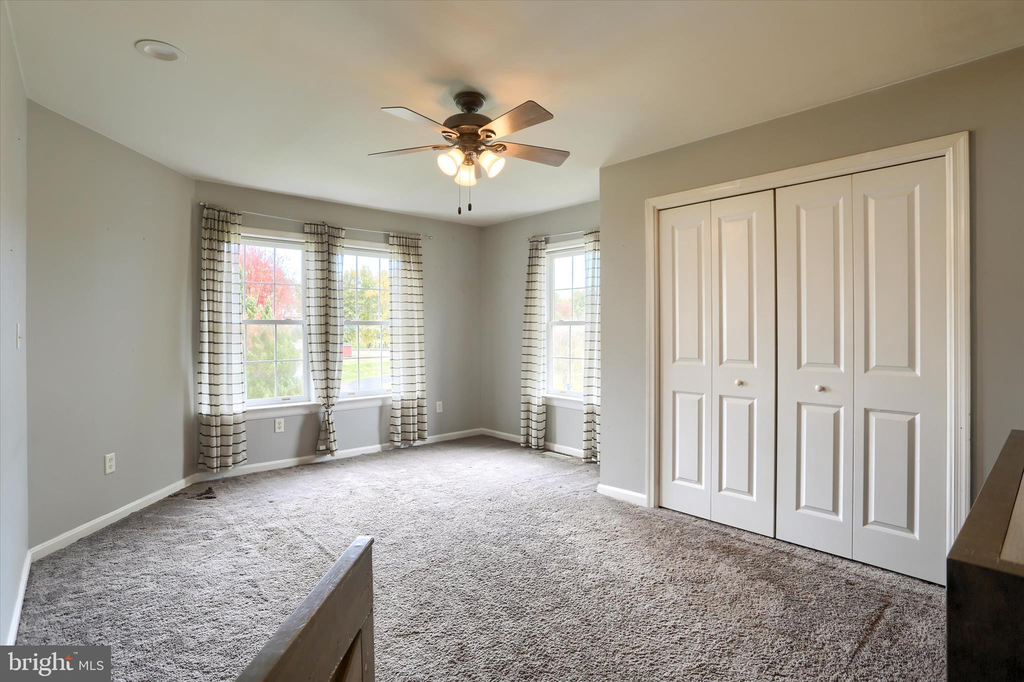 EQUINE VILLAGE - Residential