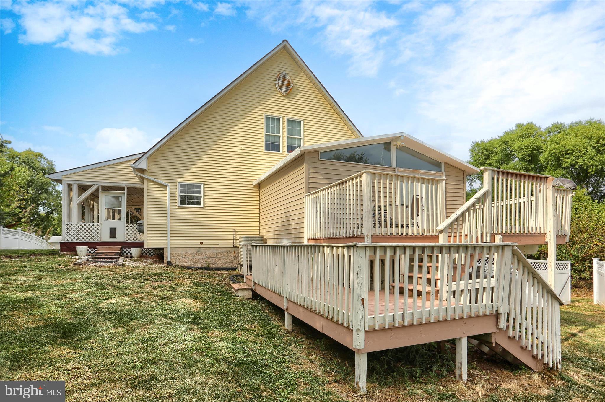 EQUINE VILLAGE - Residential