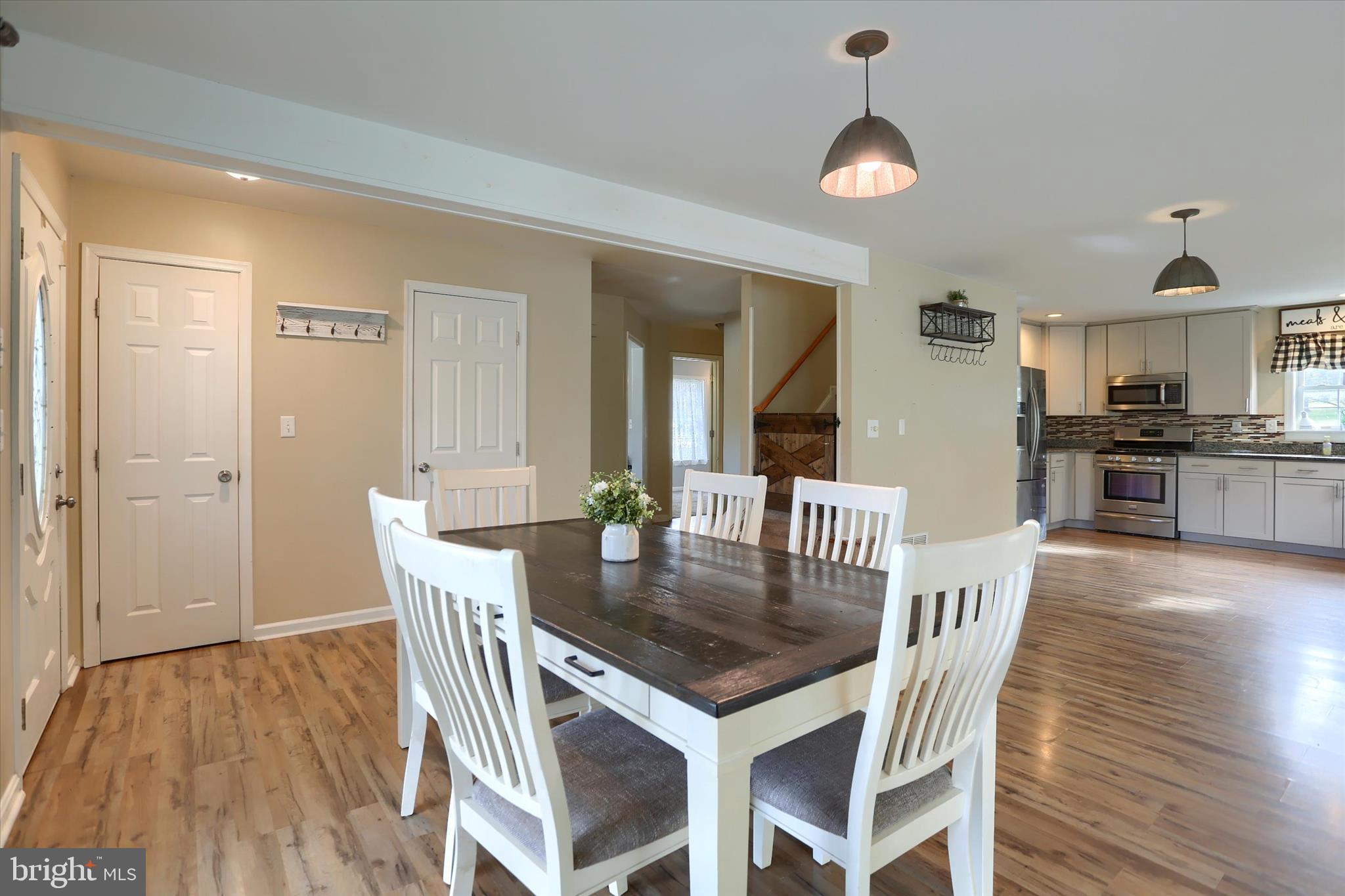 EQUINE VILLAGE - Residential