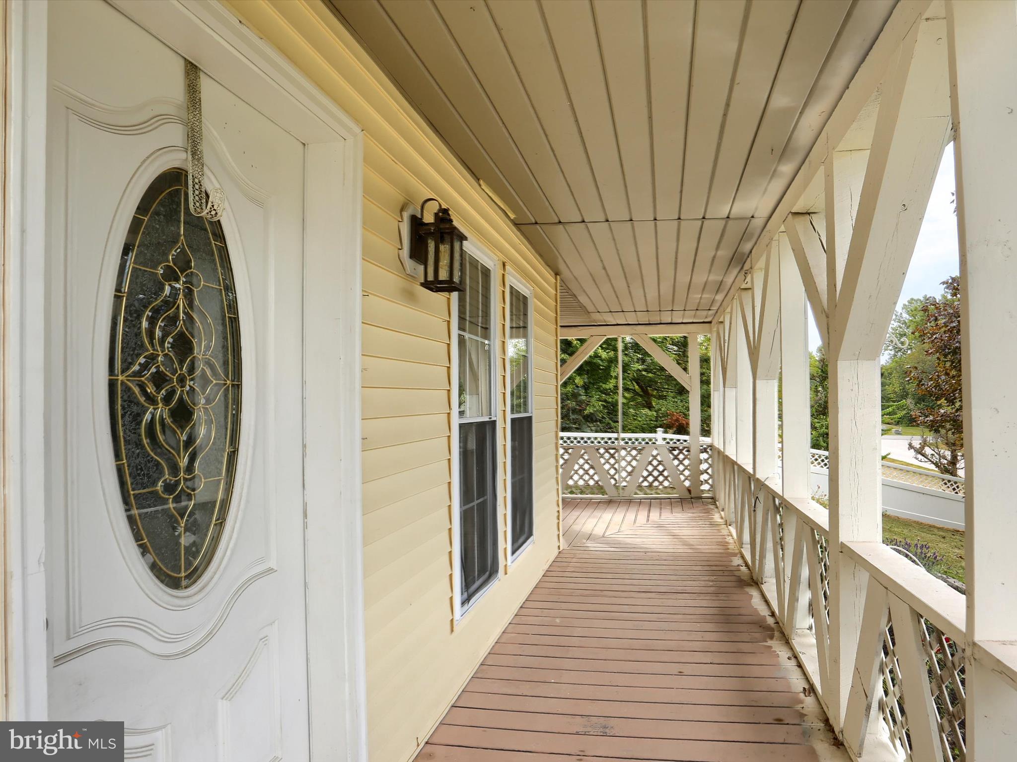 EQUINE VILLAGE - Residential