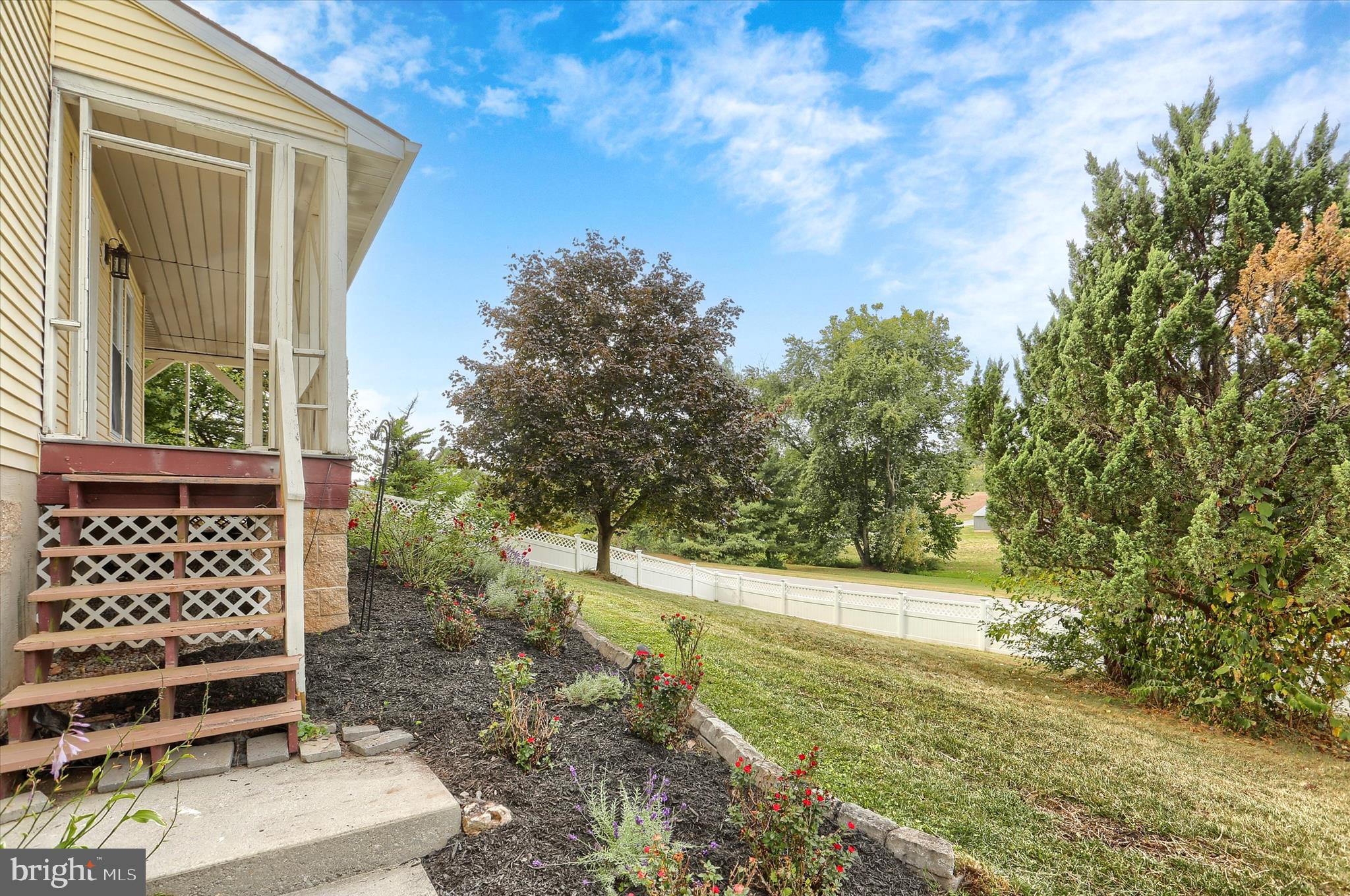 EQUINE VILLAGE - Residential