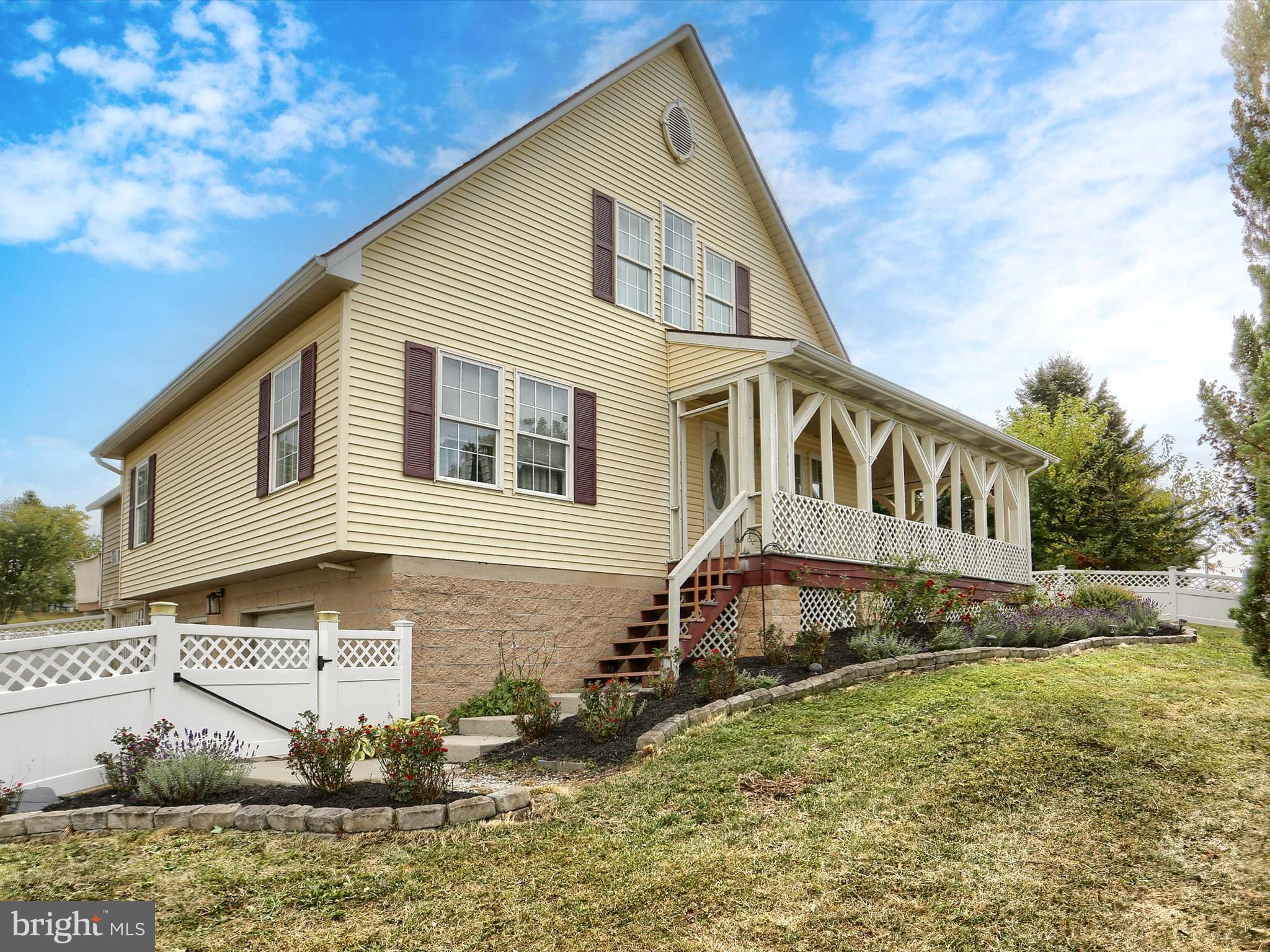 EQUINE VILLAGE - Residential