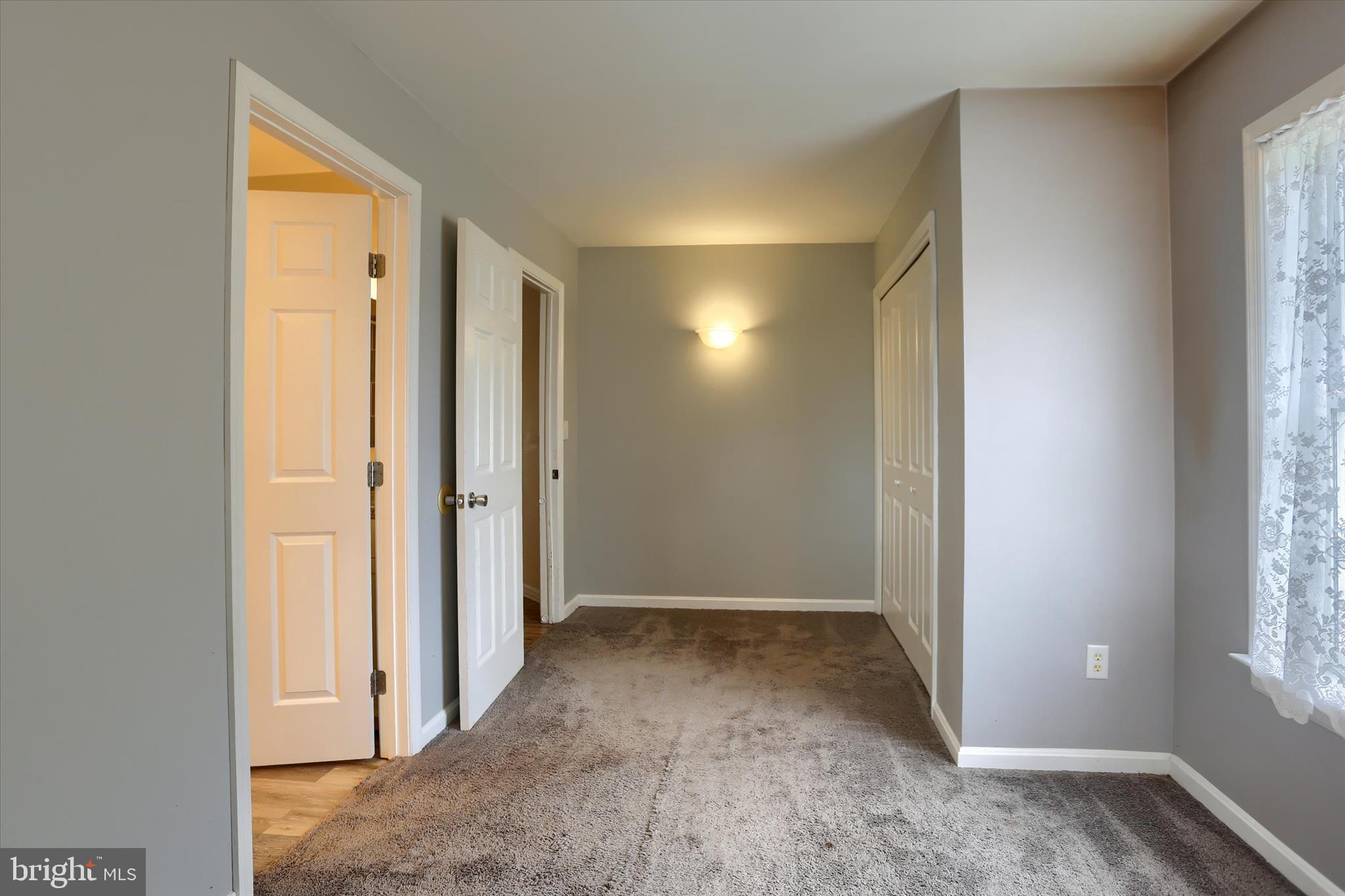 EQUINE VILLAGE - Residential