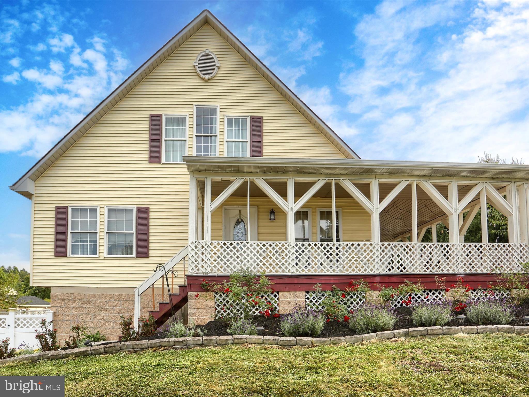 EQUINE VILLAGE - Residential