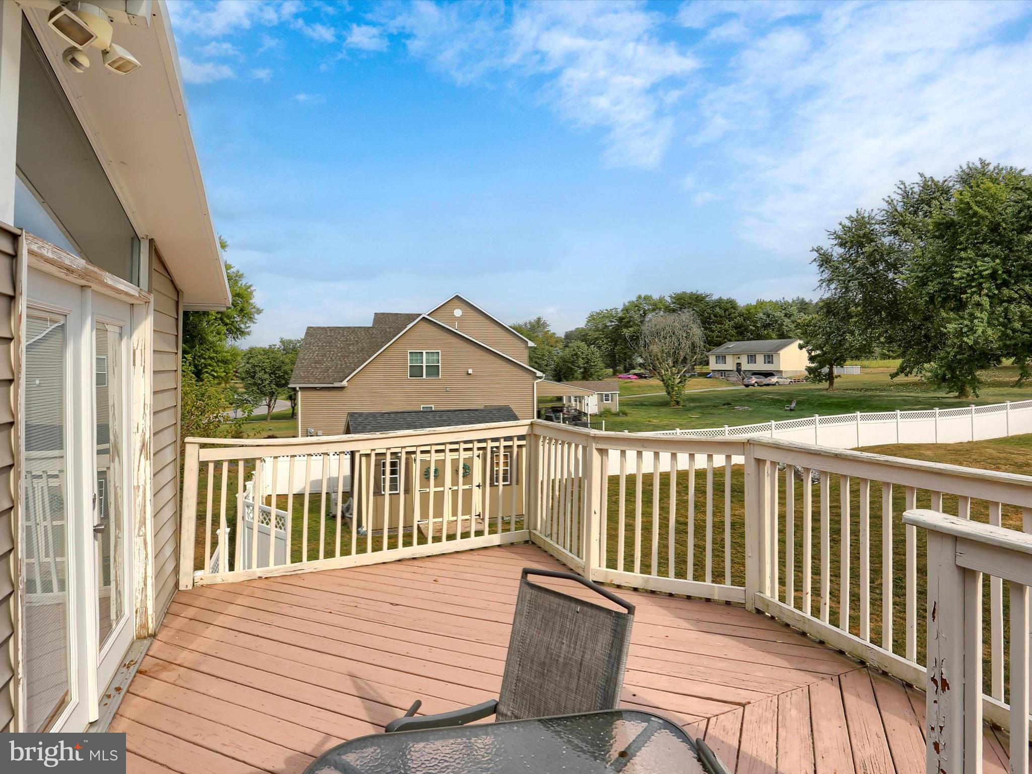 EQUINE VILLAGE - Residential