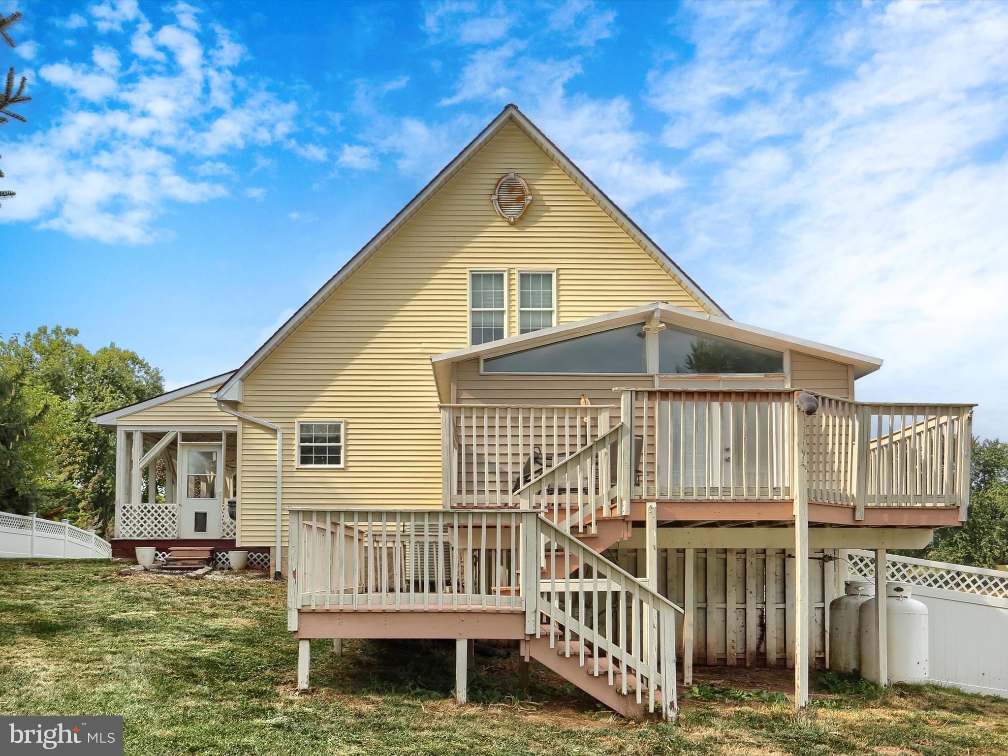 EQUINE VILLAGE - Residential