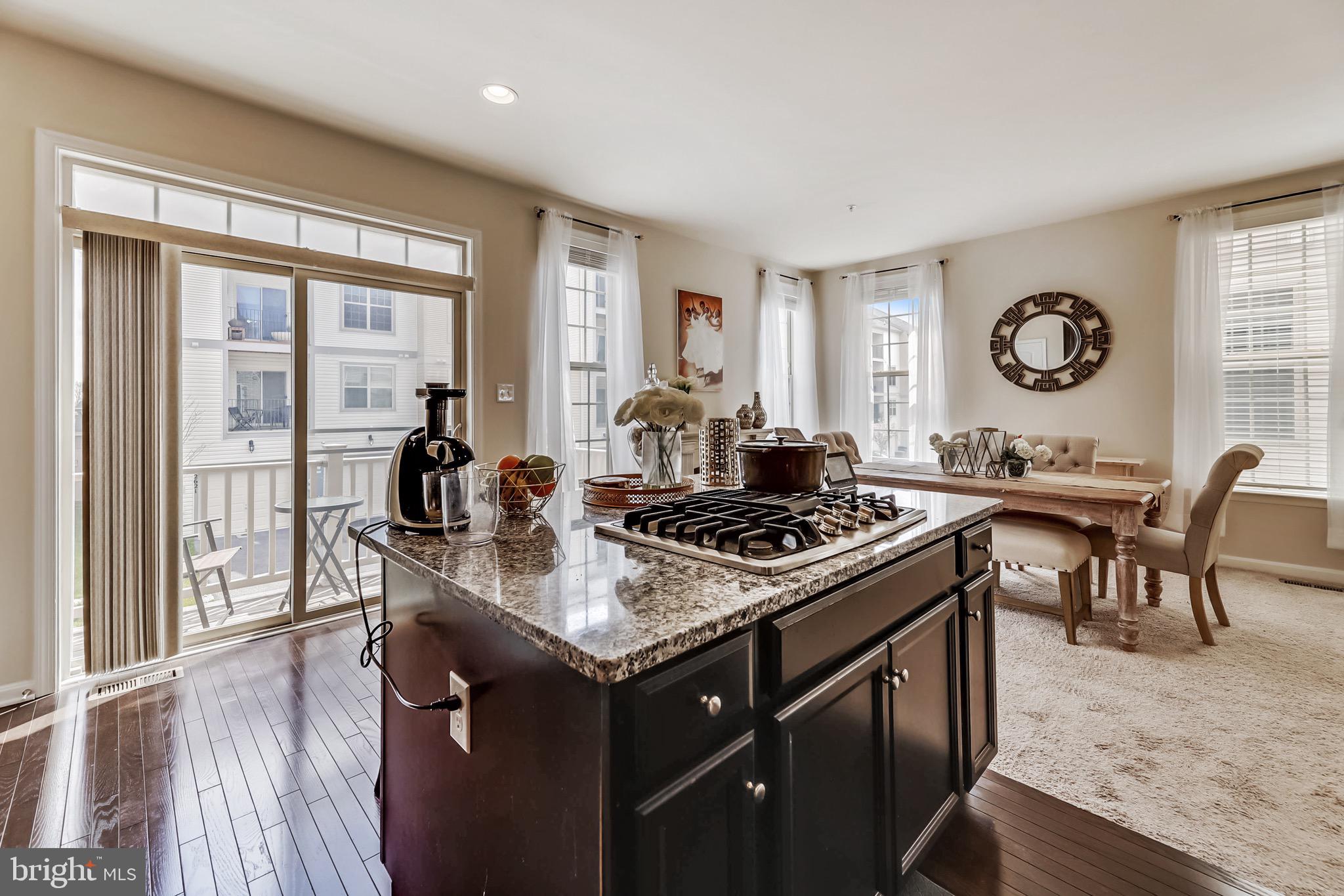 WOODMORE TOWNE CENTRE - Residential