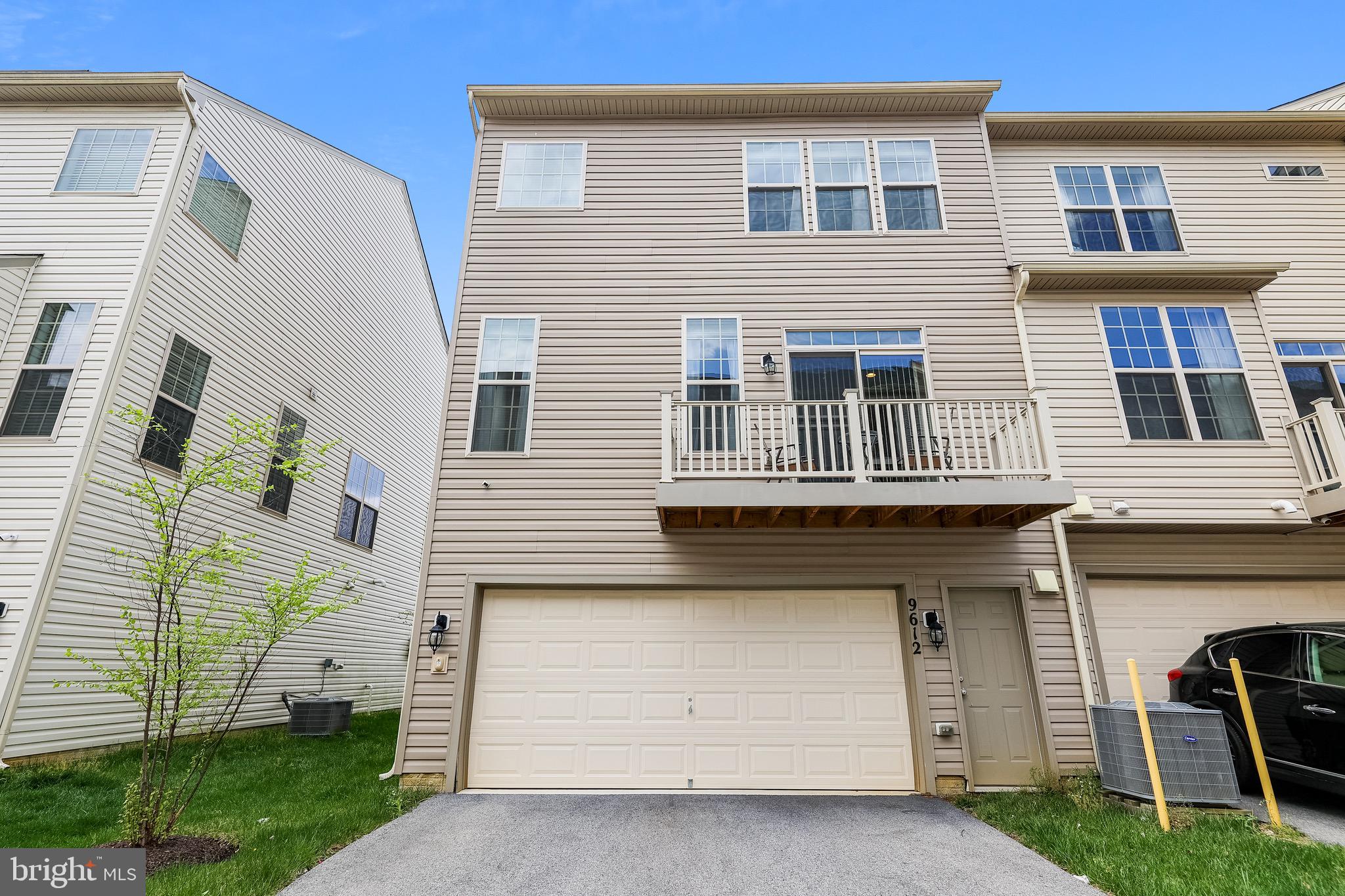 WOODMORE TOWNE CENTRE - Residential