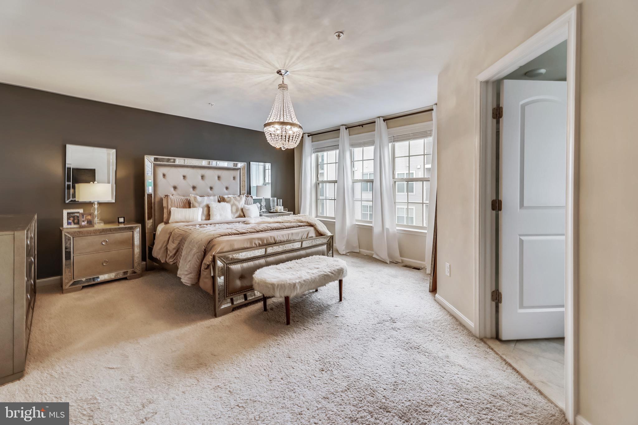 WOODMORE TOWNE CENTRE - Residential