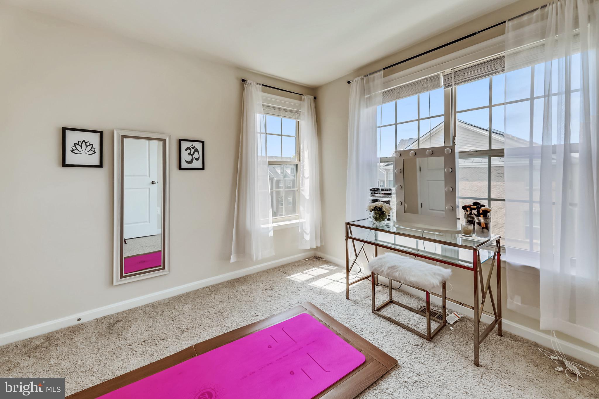 WOODMORE TOWNE CENTRE - Residential