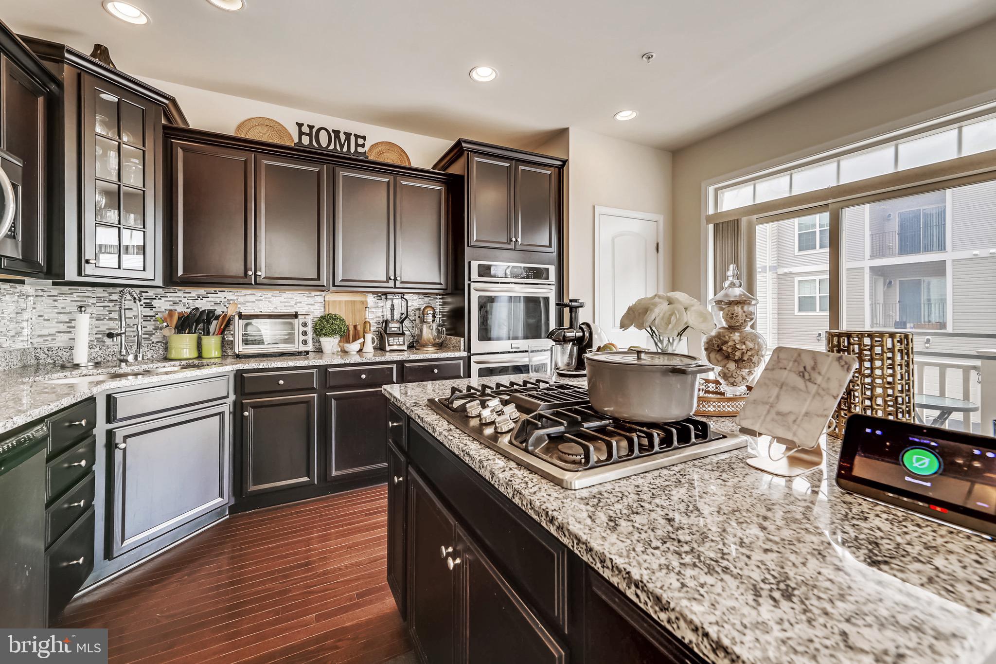 WOODMORE TOWNE CENTRE - Residential