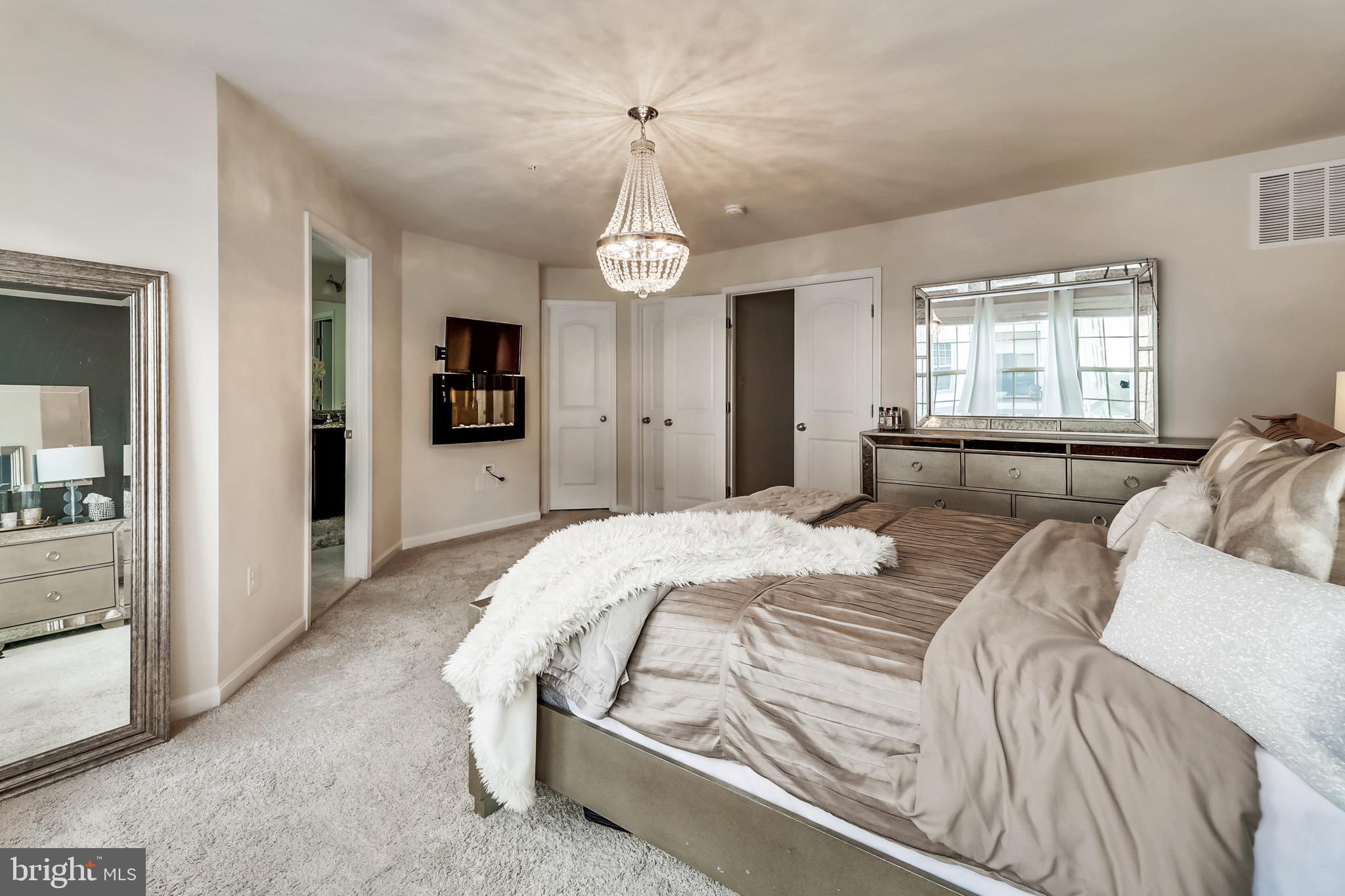 WOODMORE TOWNE CENTRE - Residential