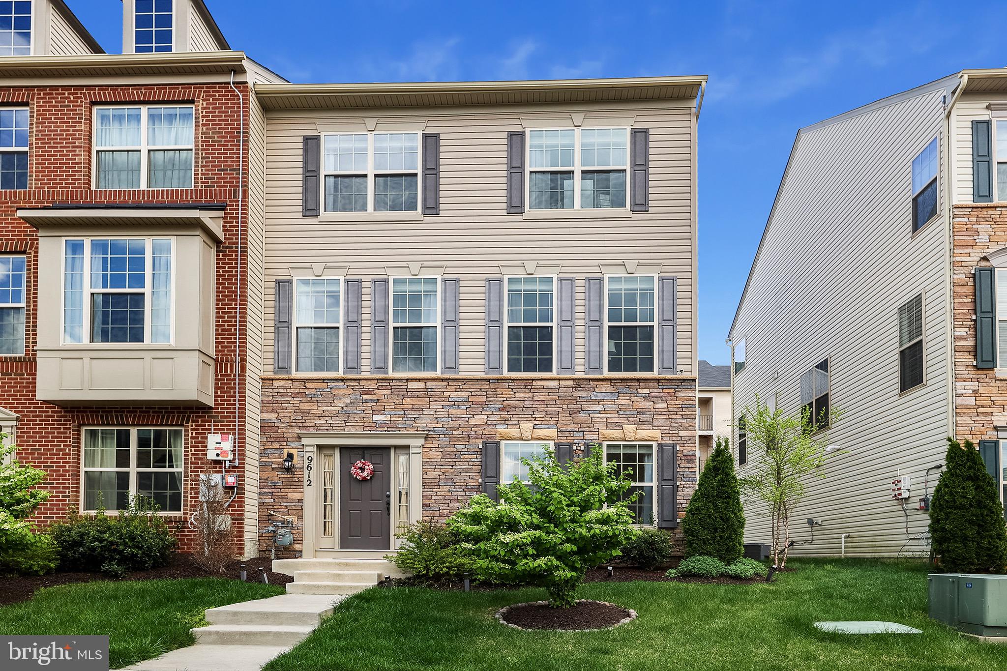 WOODMORE TOWNE CENTRE - Residential