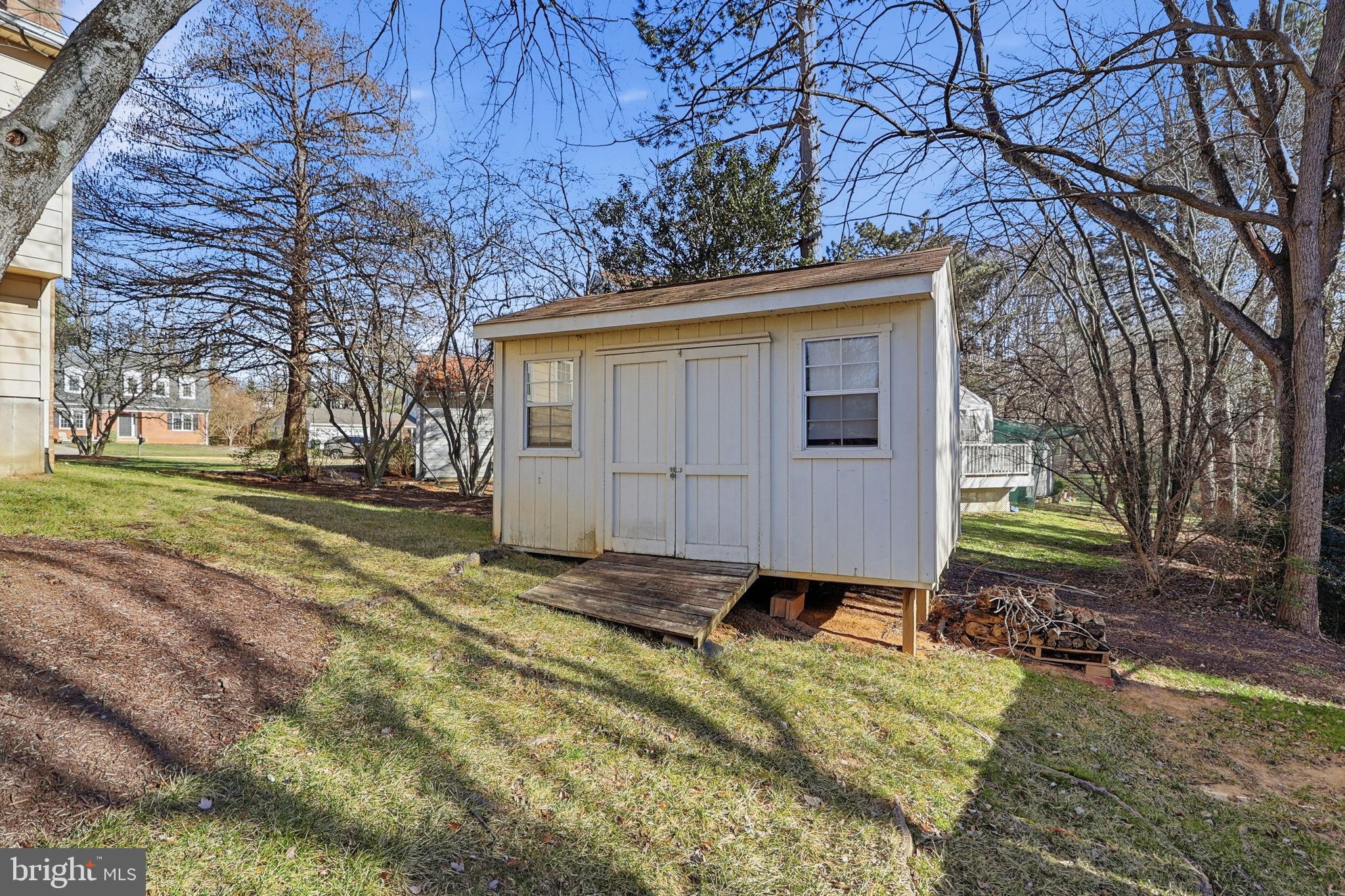 ROLLINGWOODS ESTATES - Residential