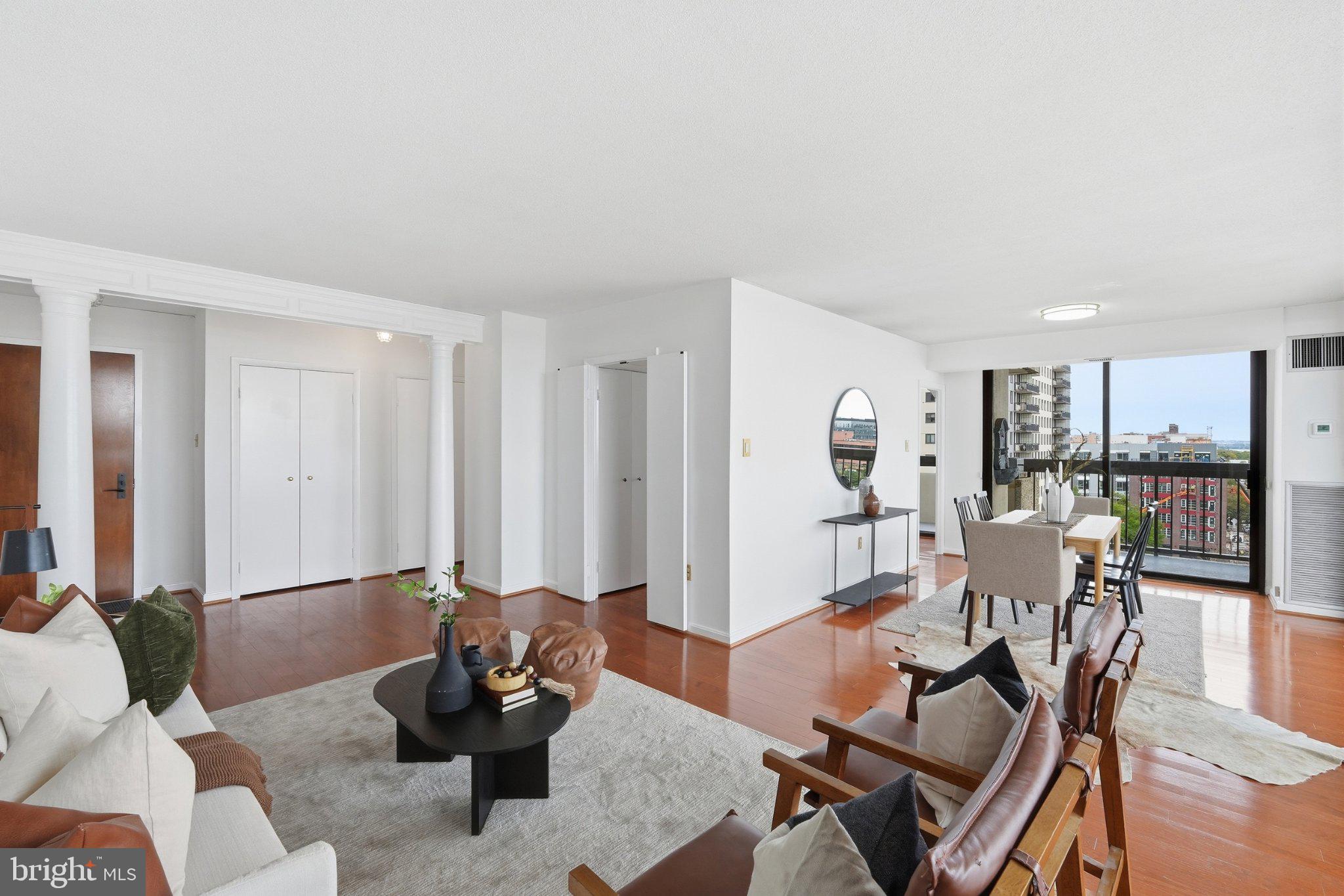 400 MADISON STREET 1008