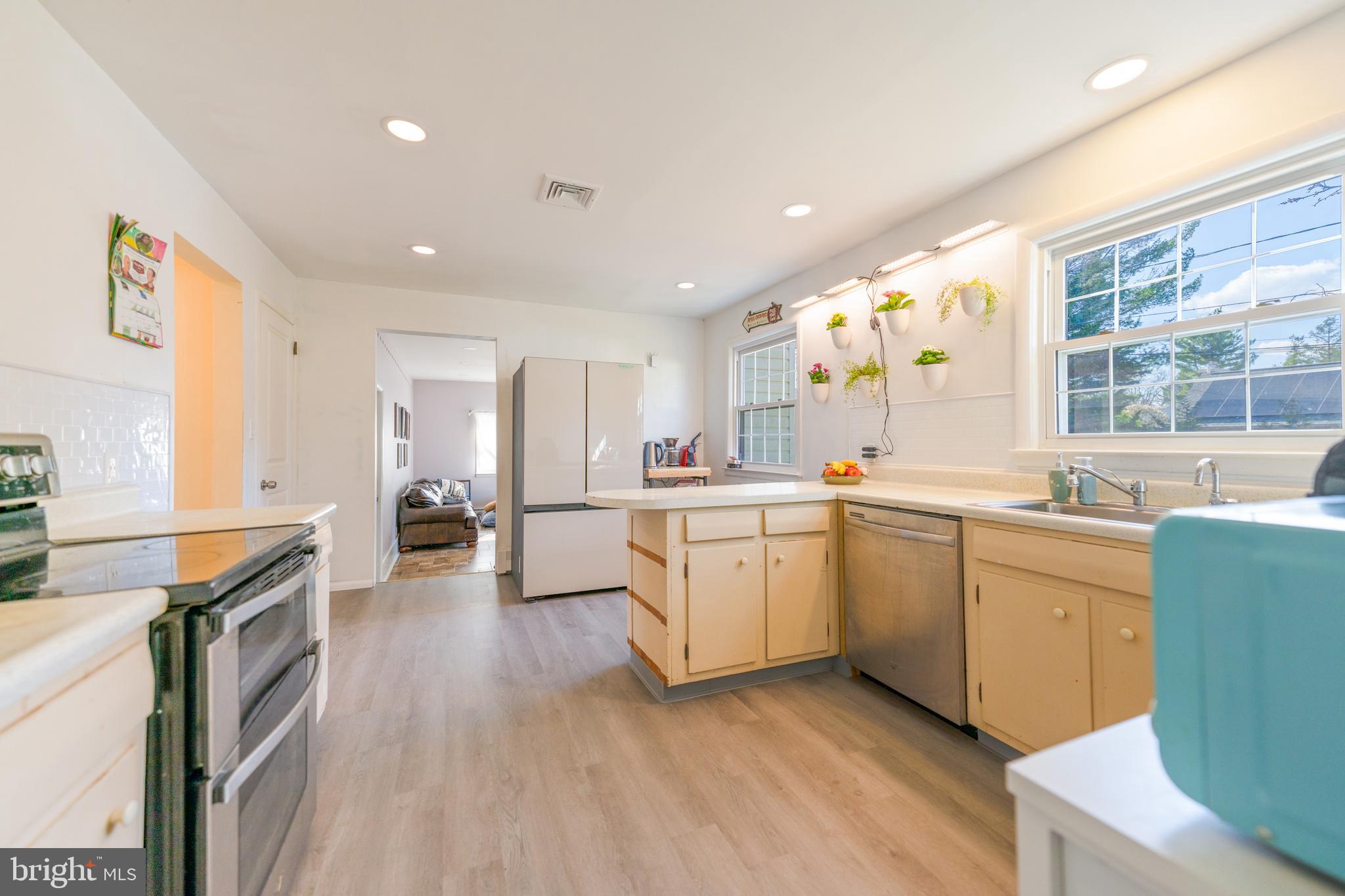 ARROWHEAD - Residential