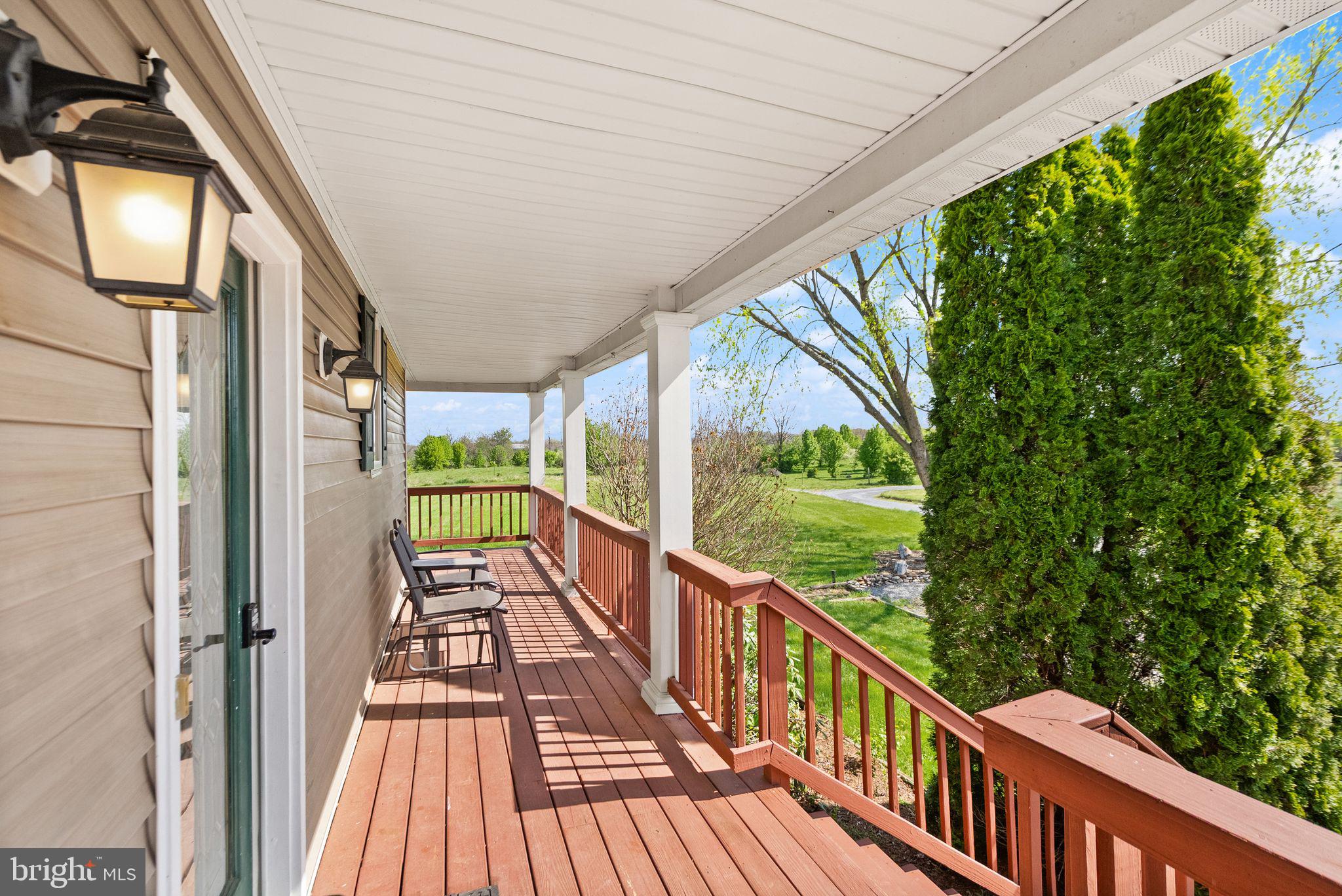 943 CASTLEROCK LANE
