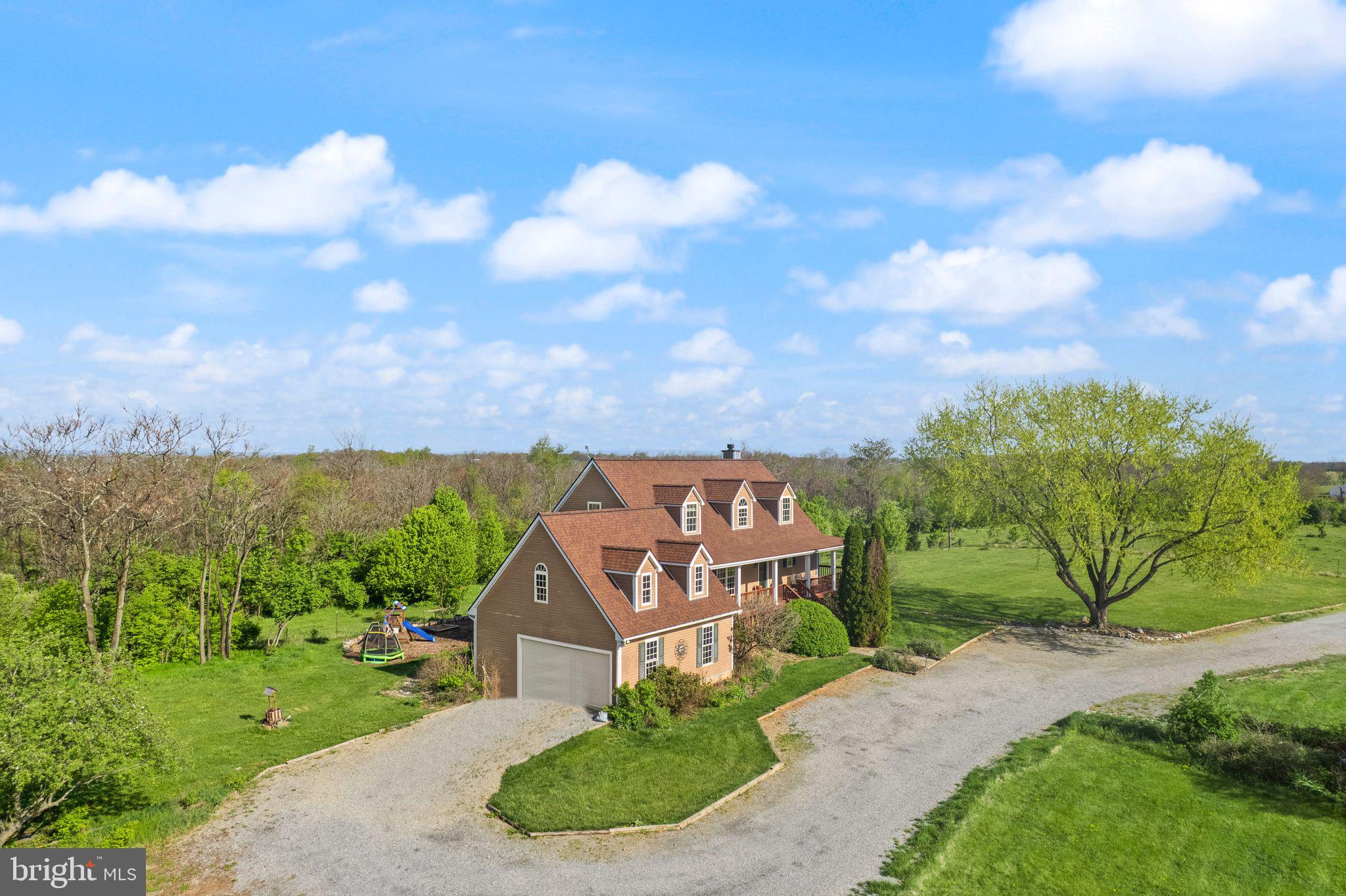 943 CASTLEROCK LANE