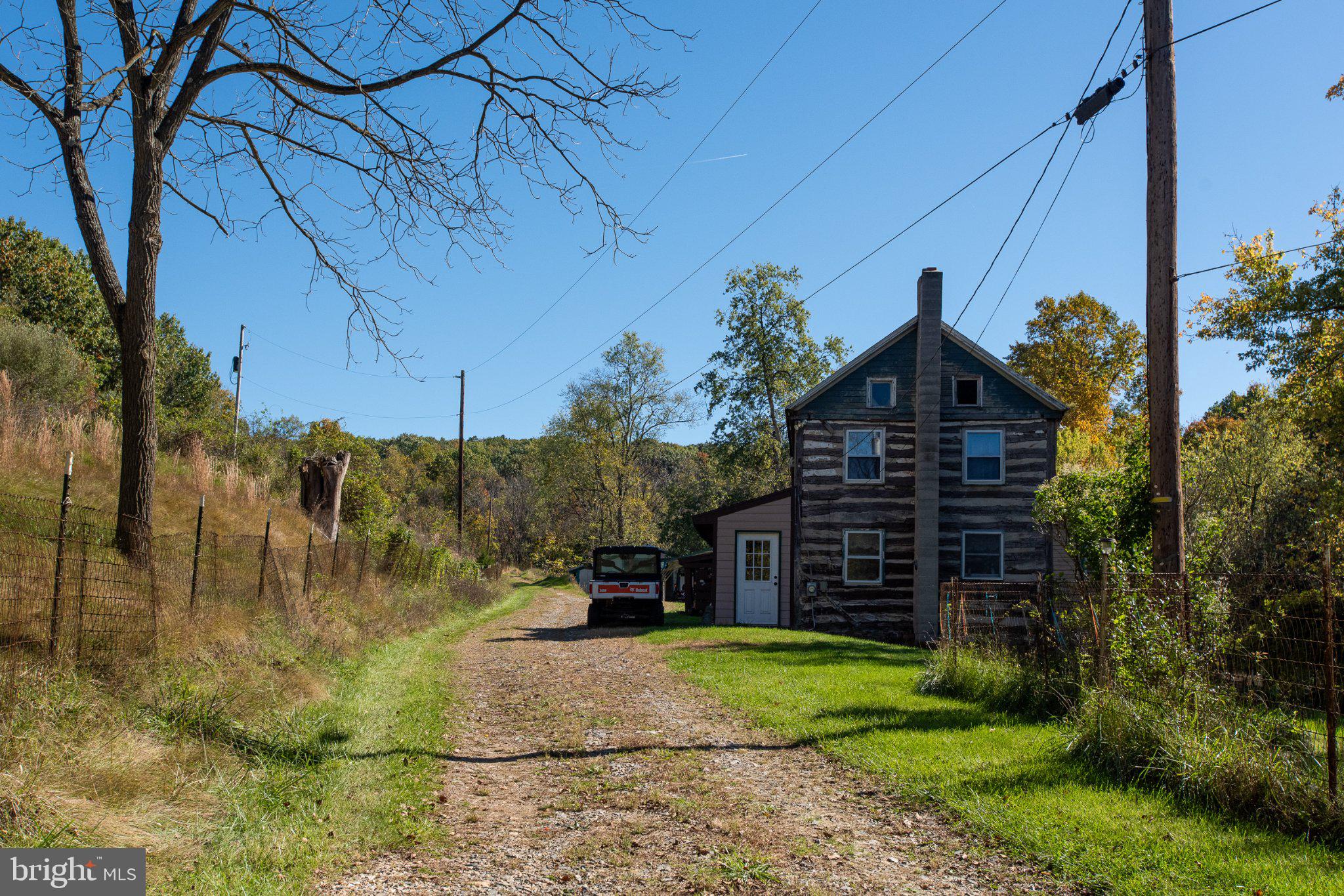 7046 BLUE HILL ROAD