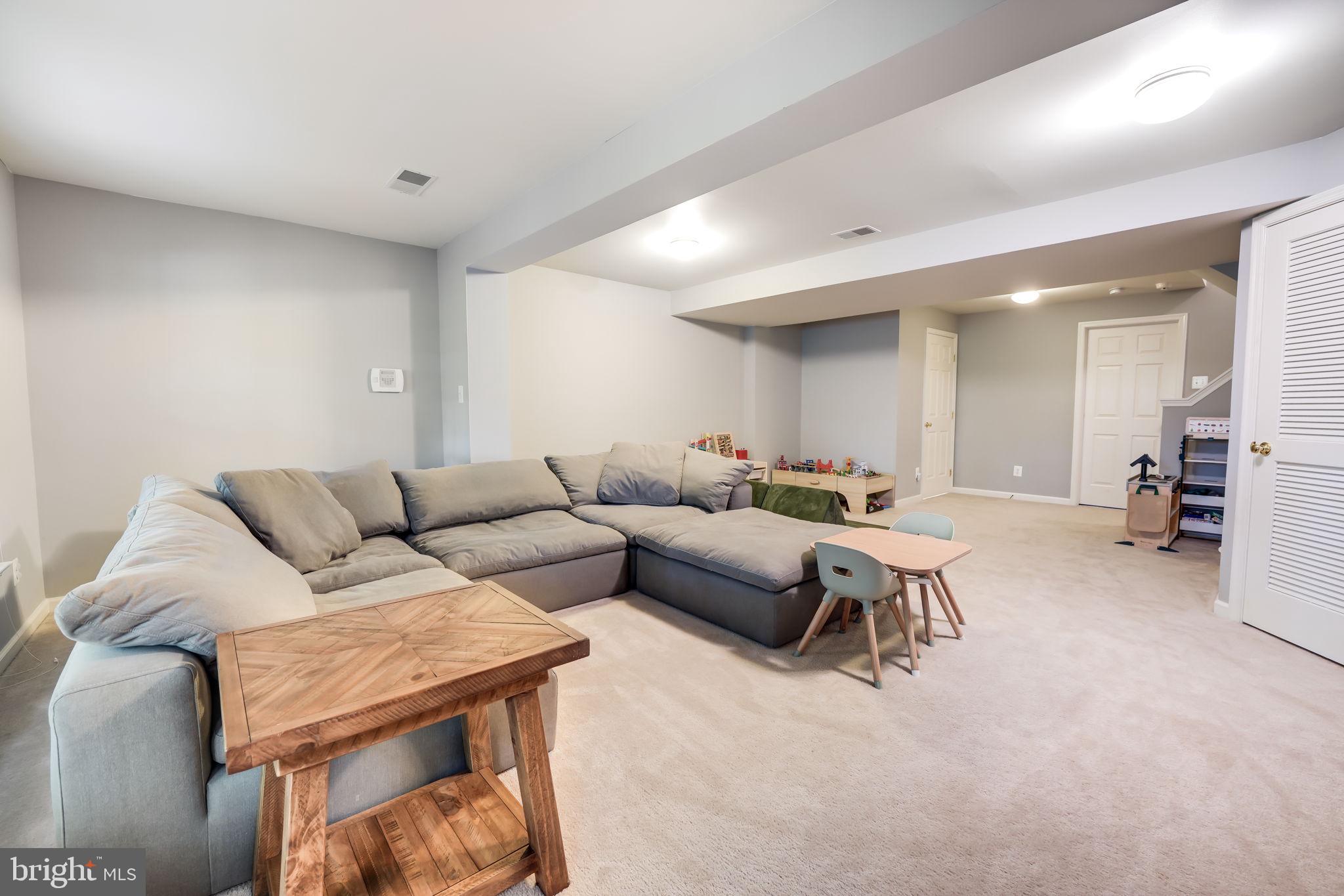 SOUTHLAKE AT MONTCLAIR - Residential