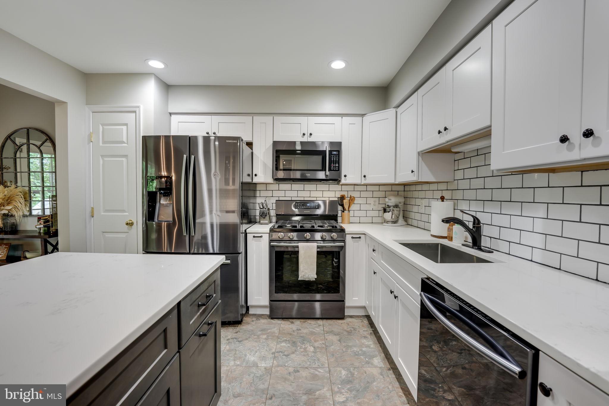 SOUTHLAKE AT MONTCLAIR - Residential