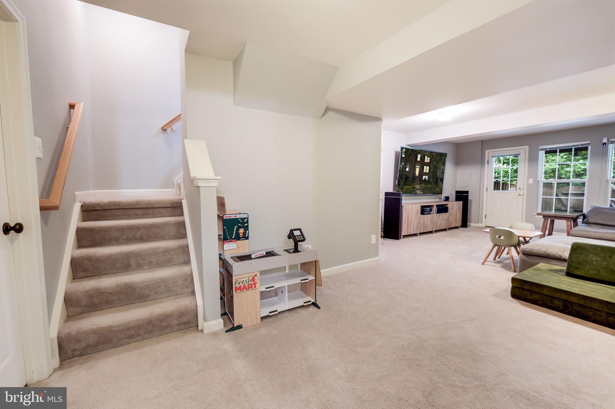 SOUTHLAKE AT MONTCLAIR - Residential