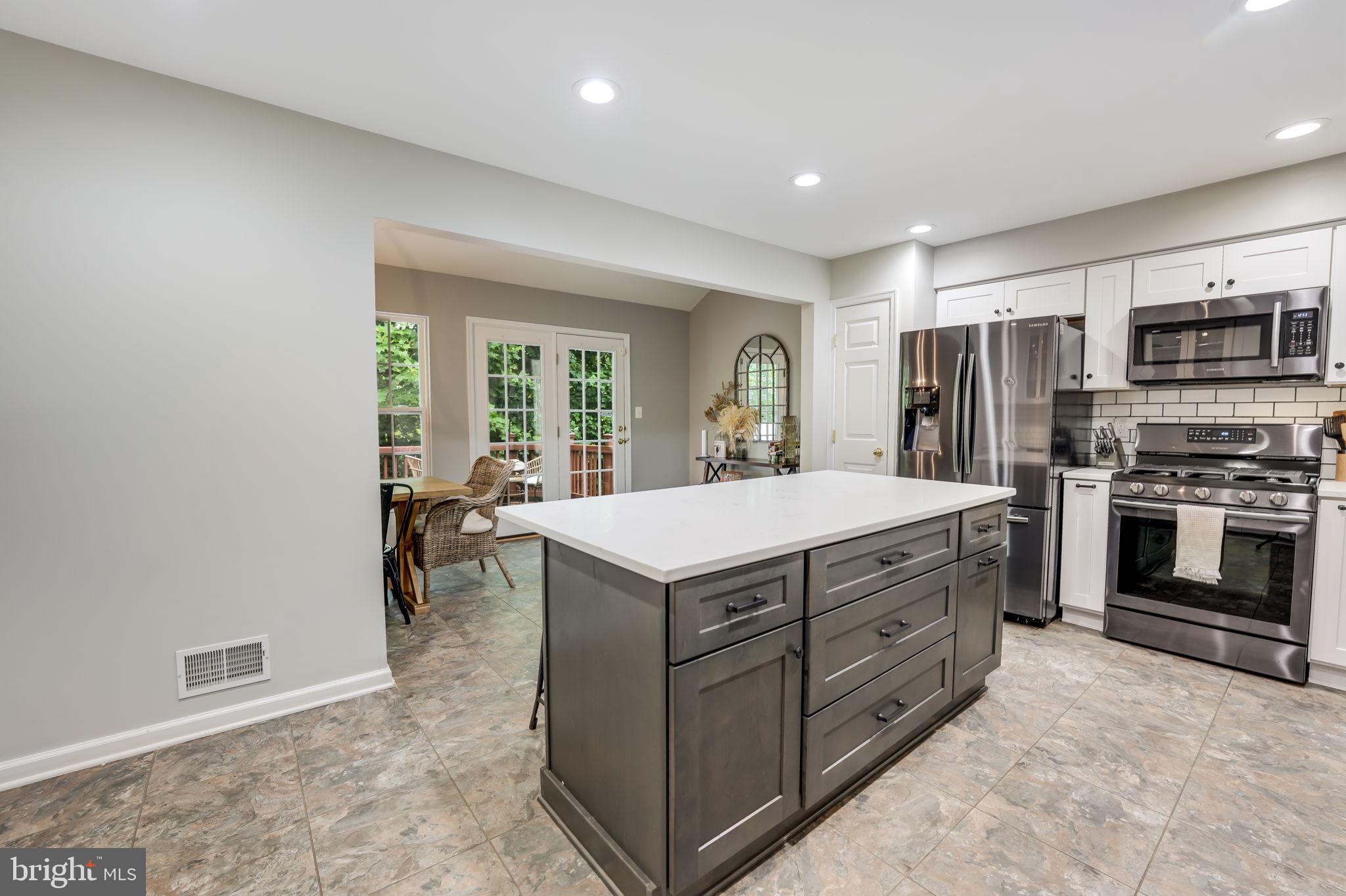 SOUTHLAKE AT MONTCLAIR - Residential