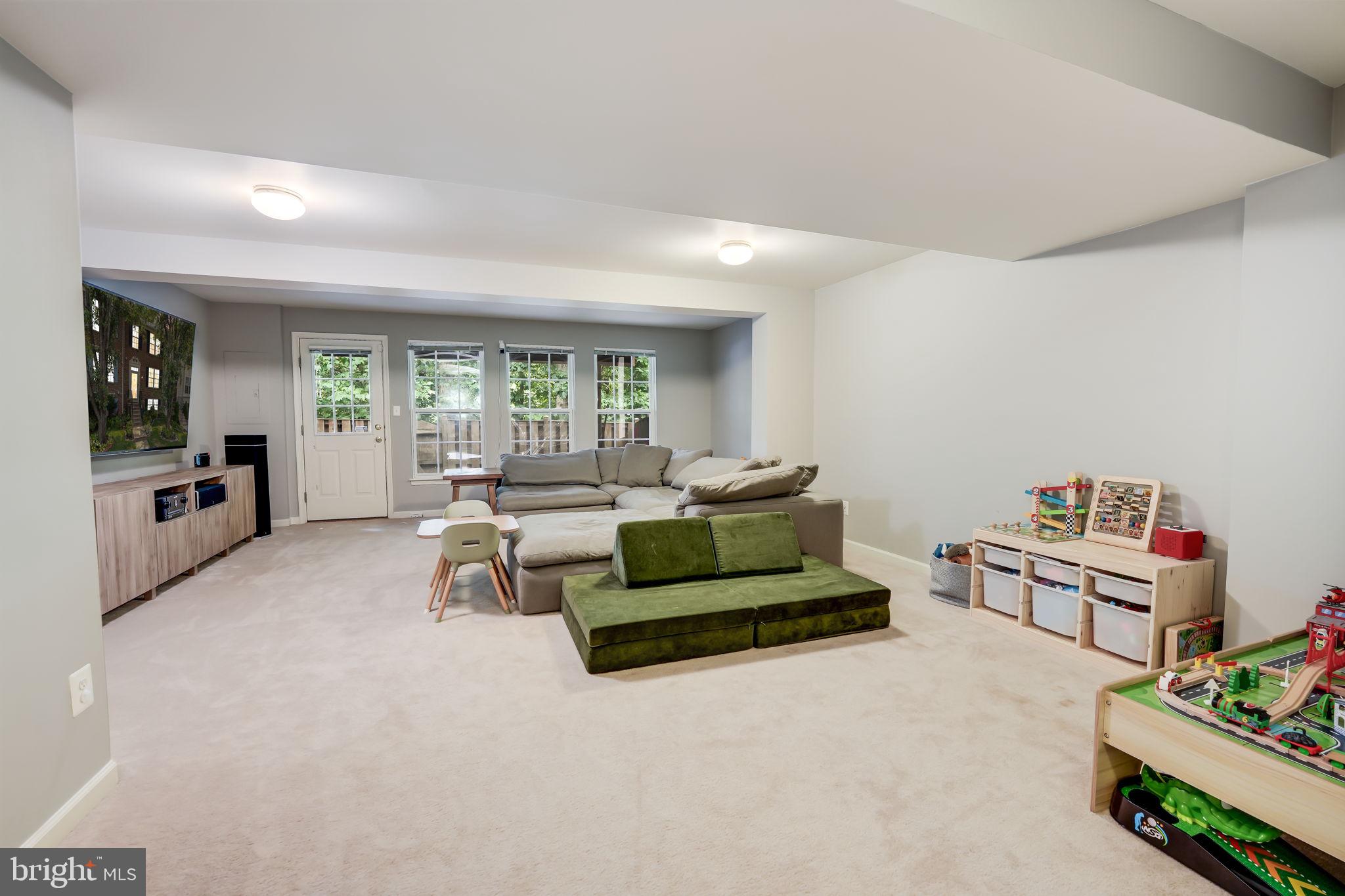 SOUTHLAKE AT MONTCLAIR - Residential