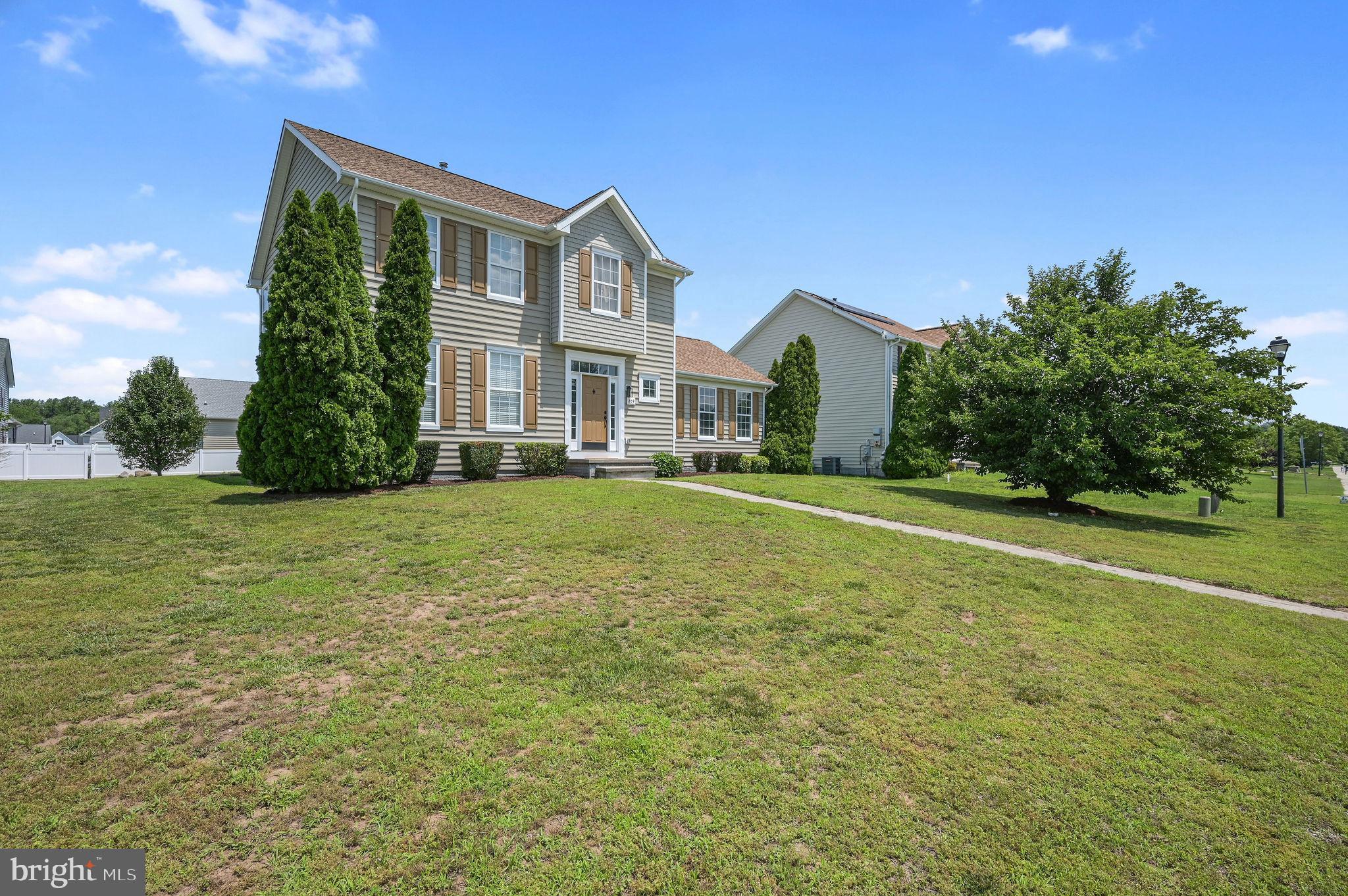 209 ROCKWOOD BOULEVARD