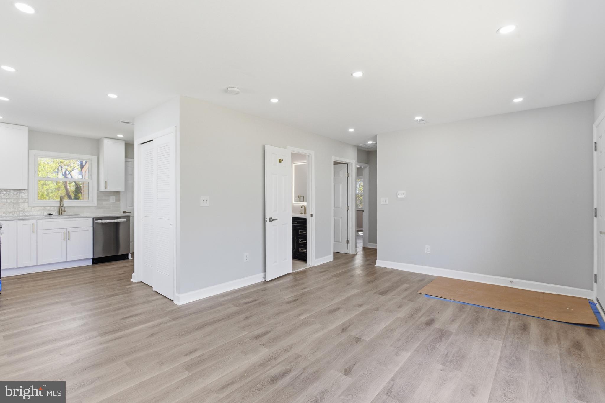 LANDOVER ESTATES - Residential