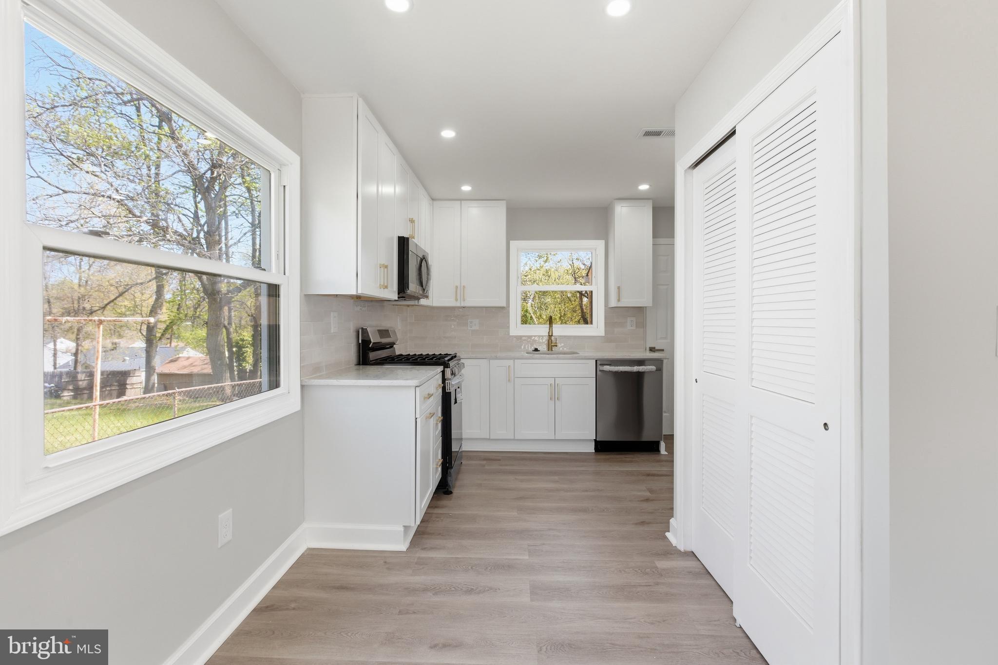 LANDOVER ESTATES - Residential