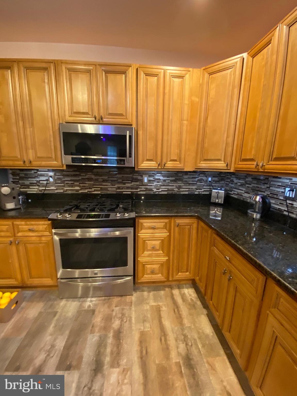 PIMMIT HILLS - Residential Lease