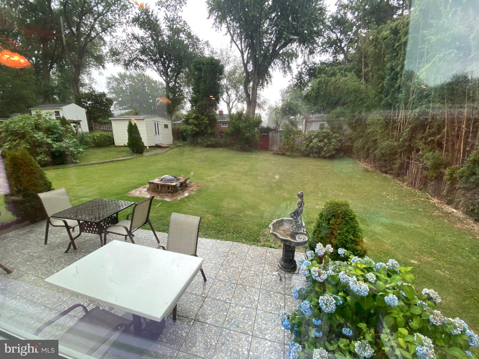 PIMMIT HILLS - Residential Lease