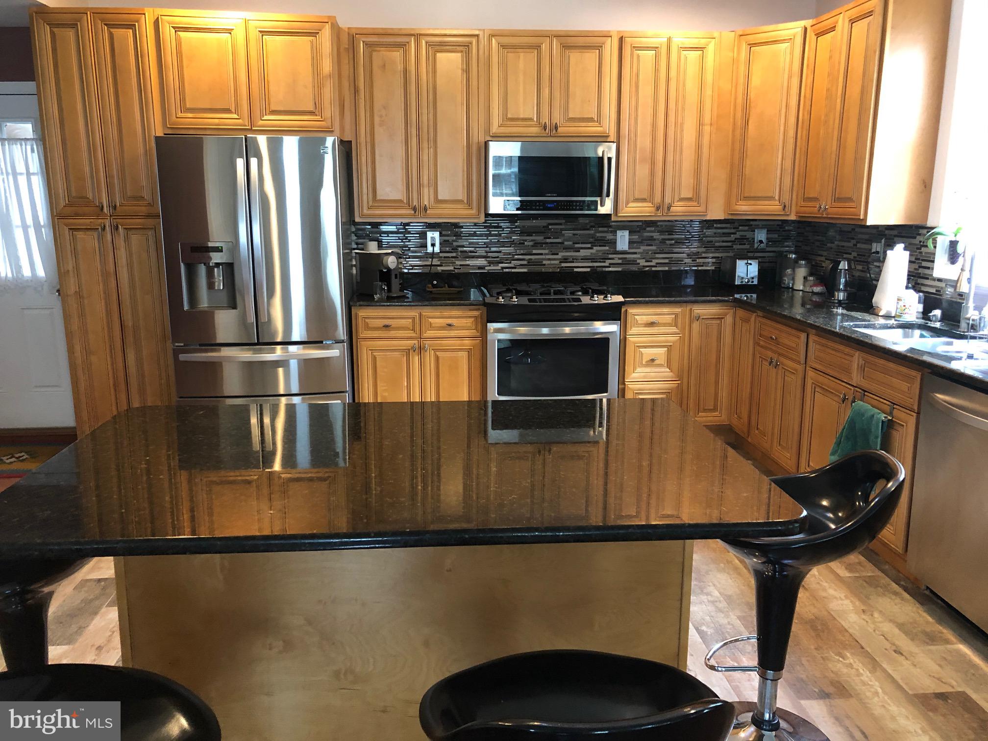 PIMMIT HILLS - Residential Lease