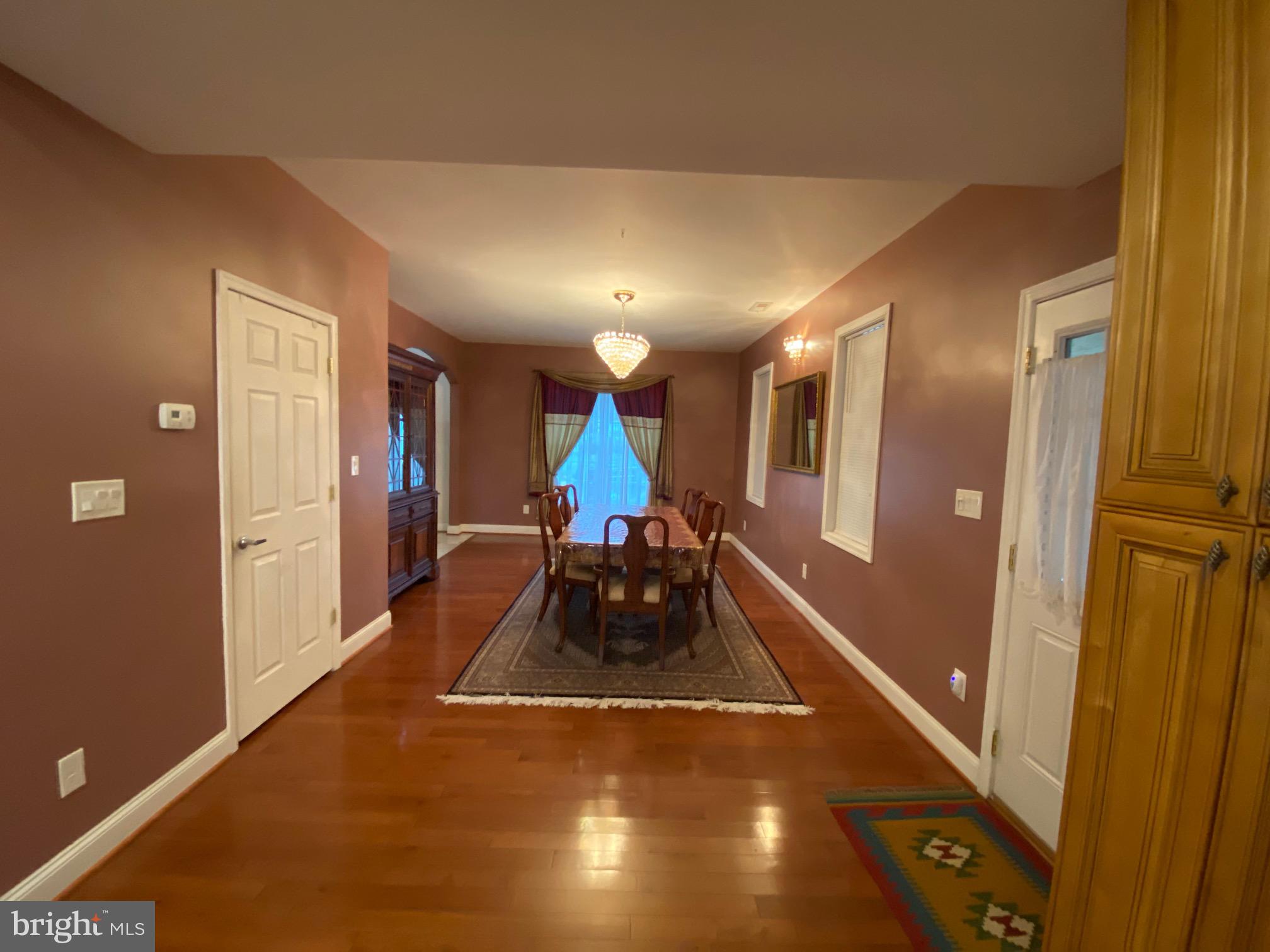 PIMMIT HILLS - Residential Lease