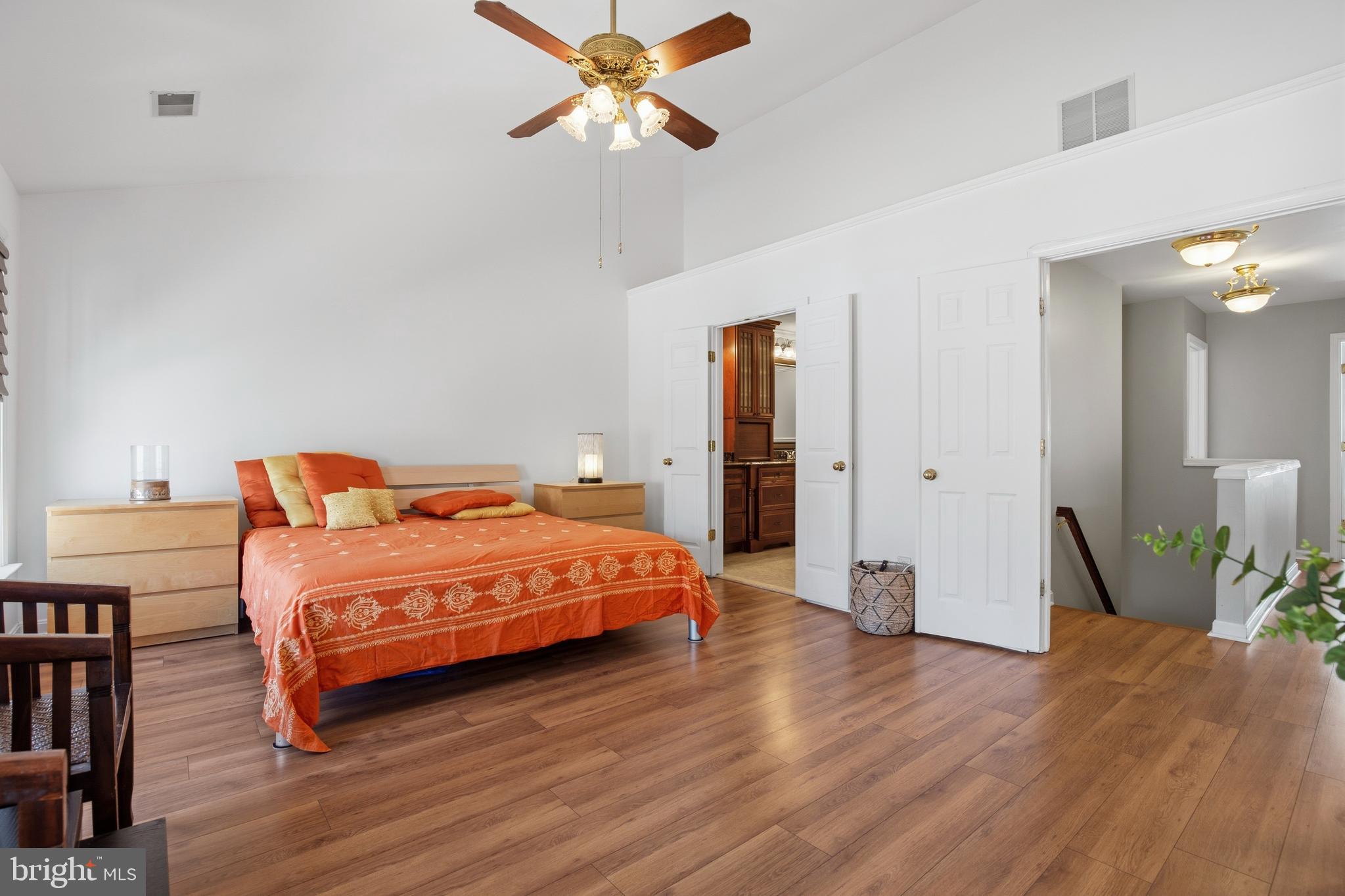 TOWNES AT MANCHESTER PARK - Residential