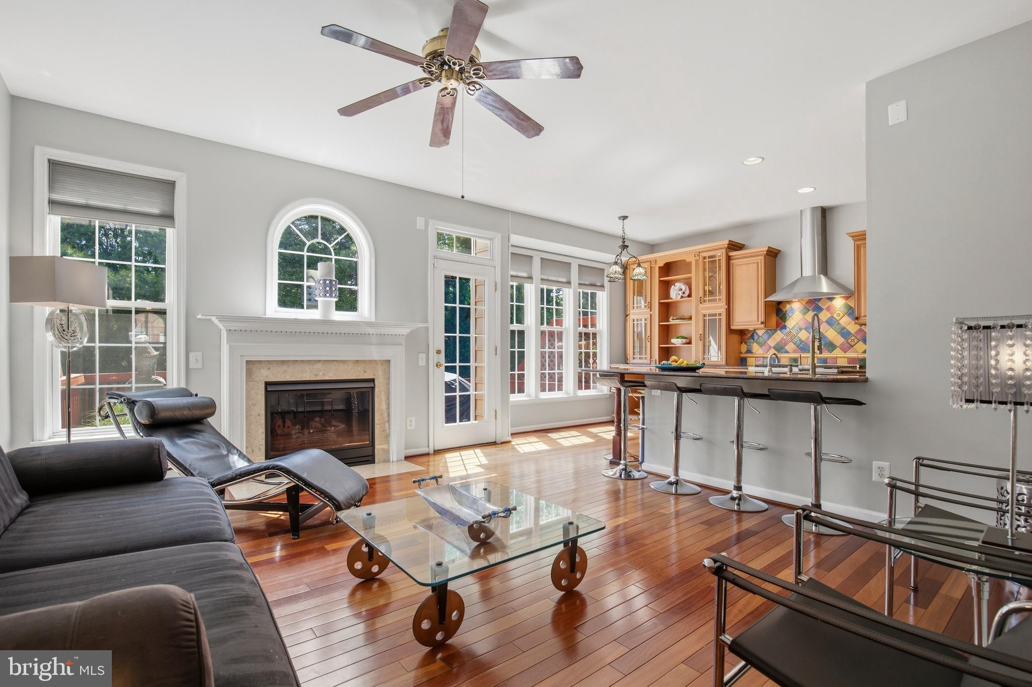 TOWNES AT MANCHESTER PARK - Residential