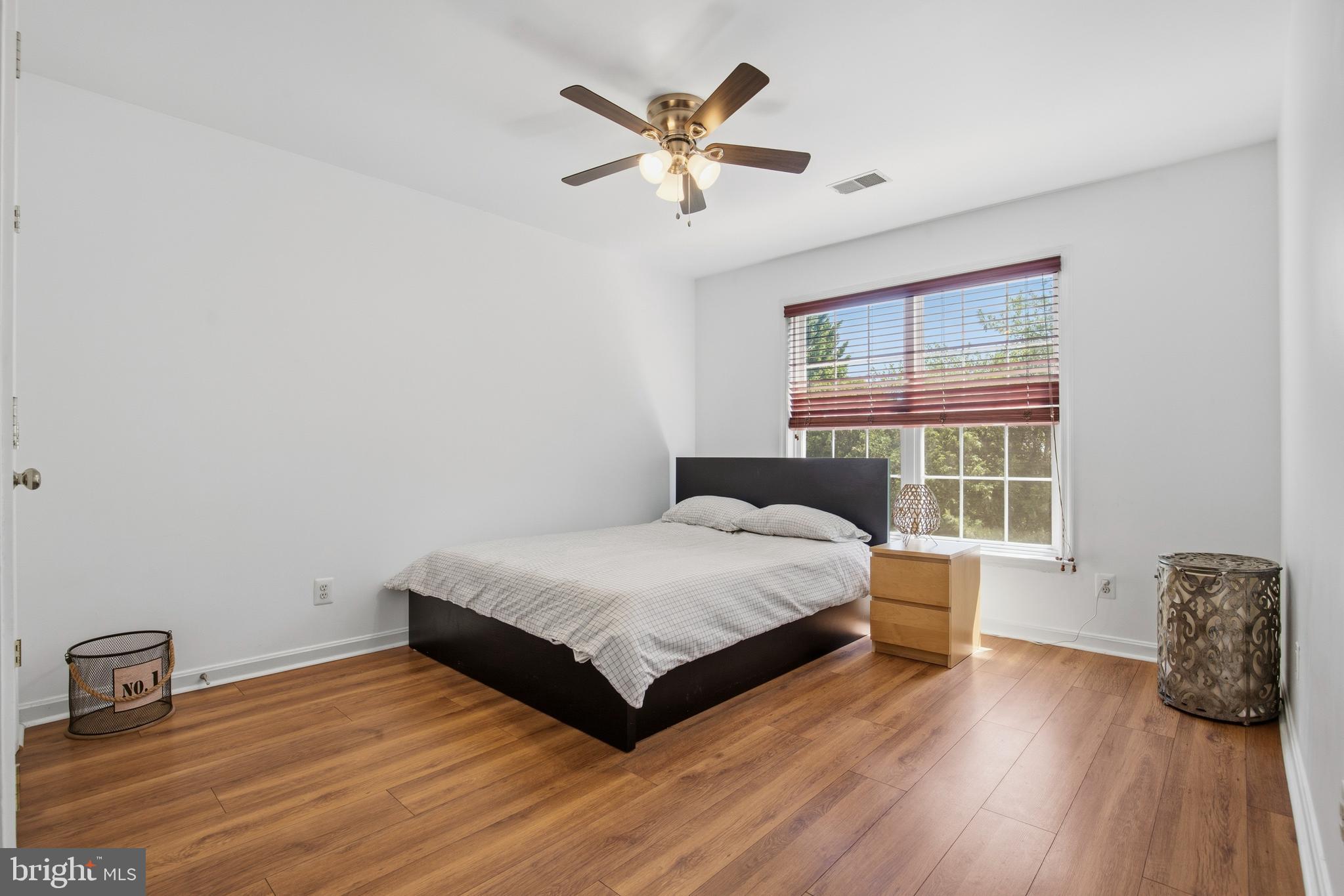 TOWNES AT MANCHESTER PARK - Residential