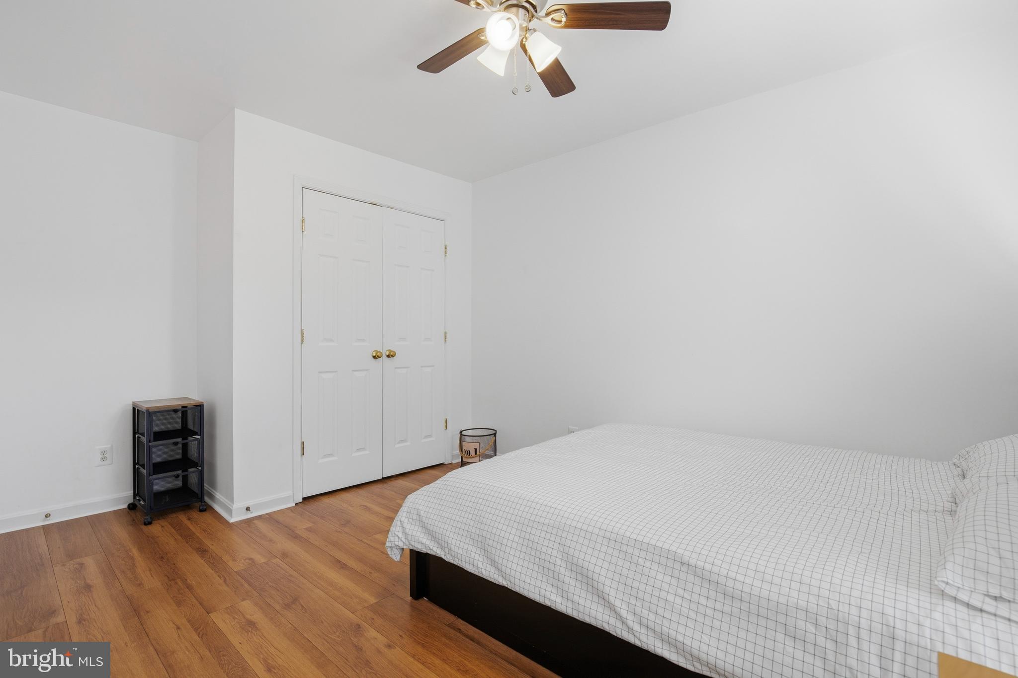 TOWNES AT MANCHESTER PARK - Residential