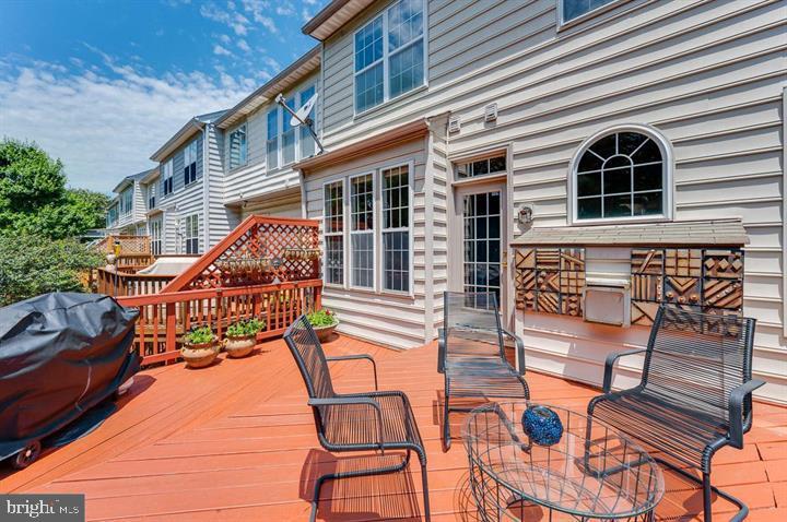 TOWNES AT MANCHESTER PARK - Residential