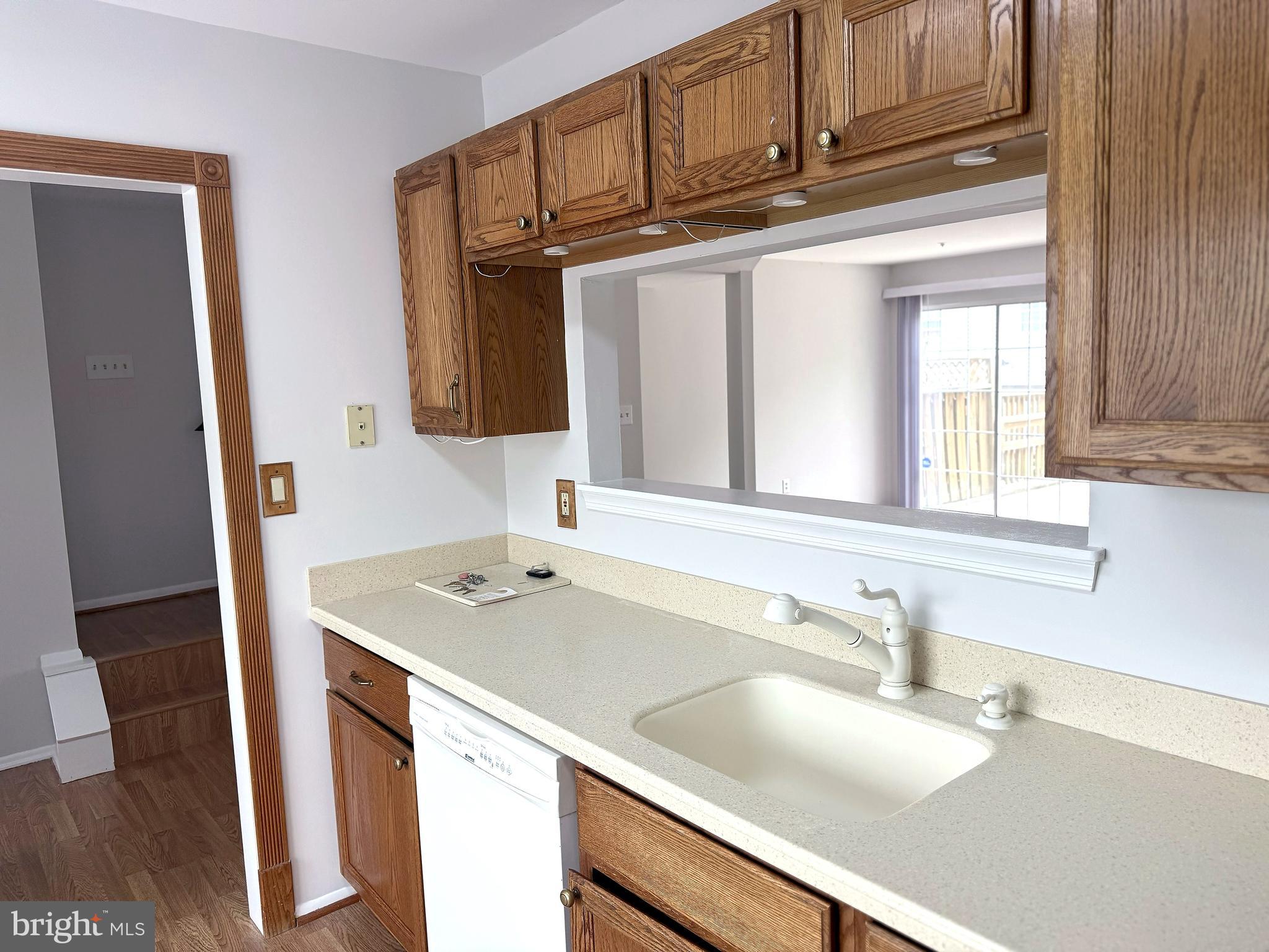 BURNT OAKS - Residential