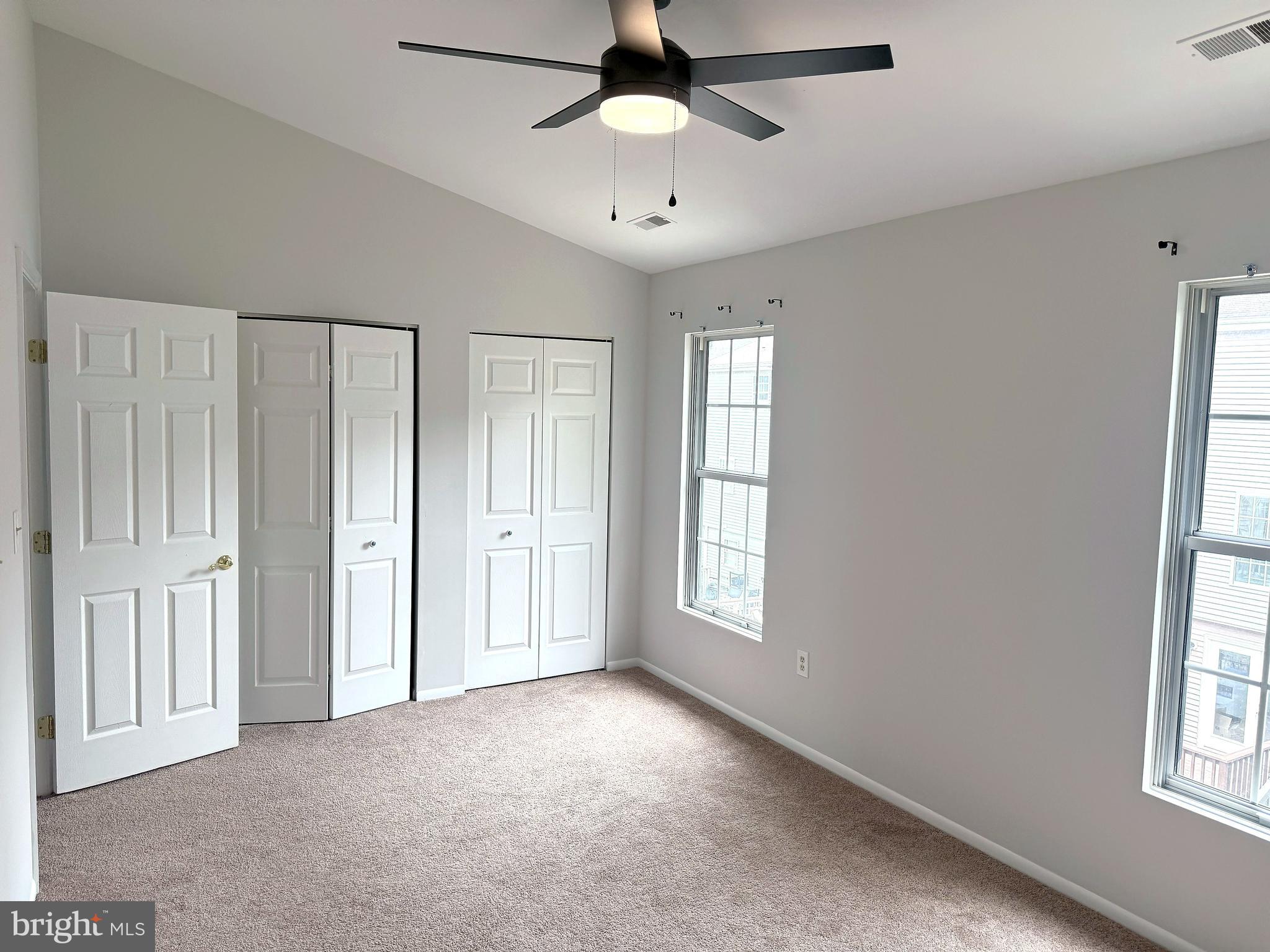 BURNT OAKS - Residential