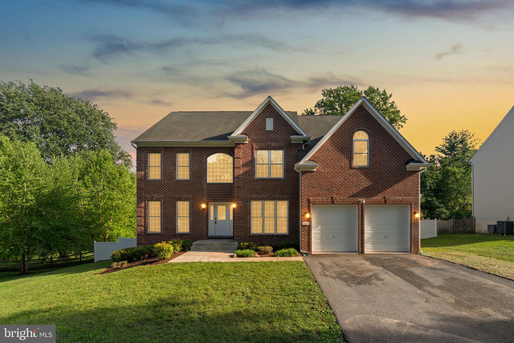CENTENNIAL OVERLOOK - Residential