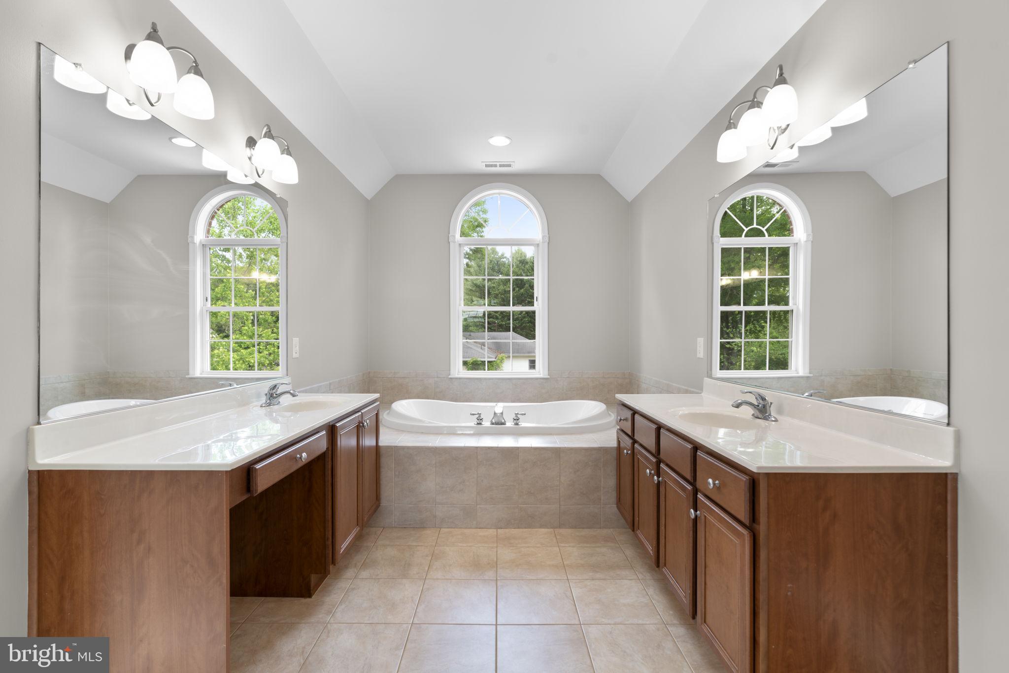 CENTENNIAL OVERLOOK - Residential