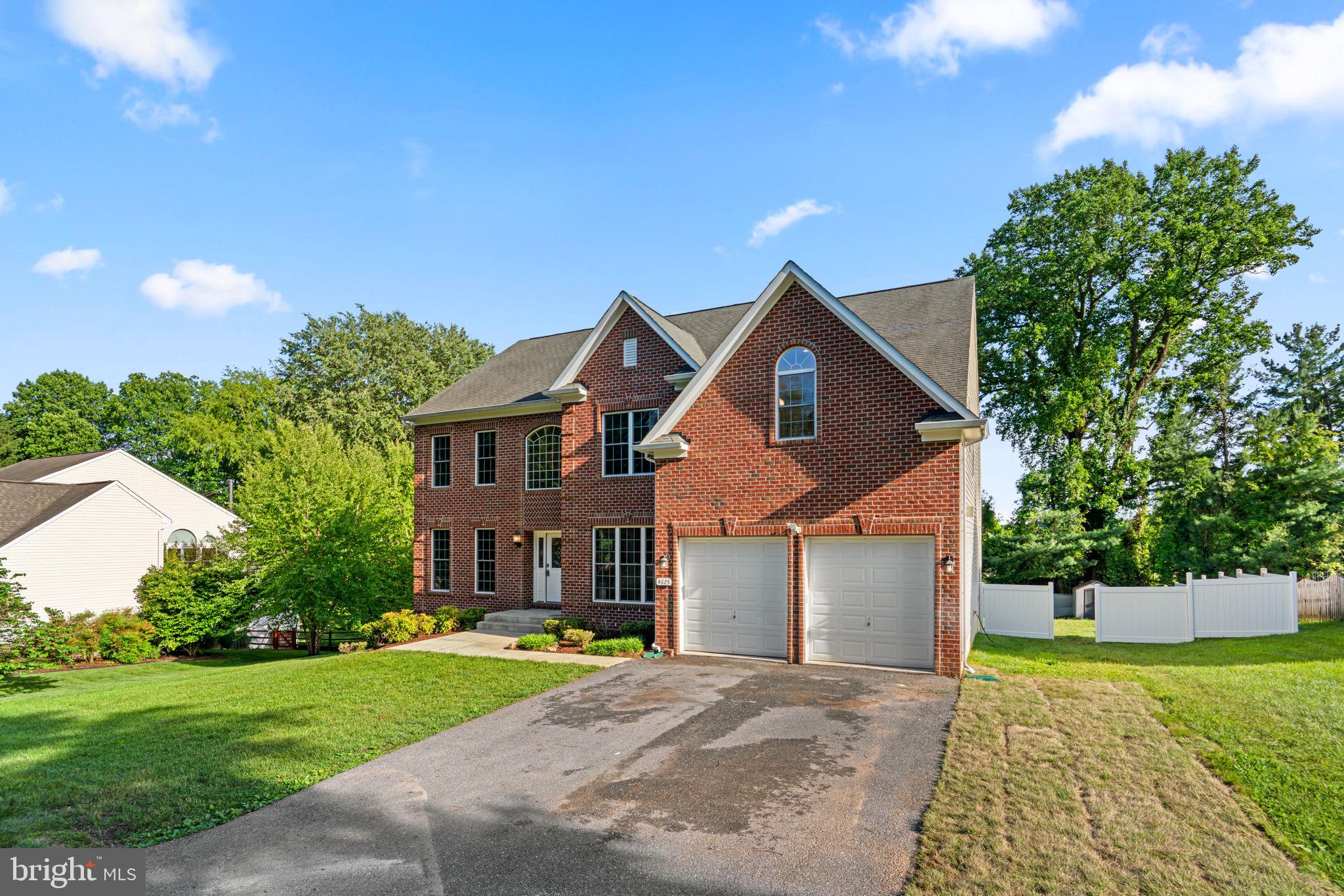 CENTENNIAL OVERLOOK - Residential